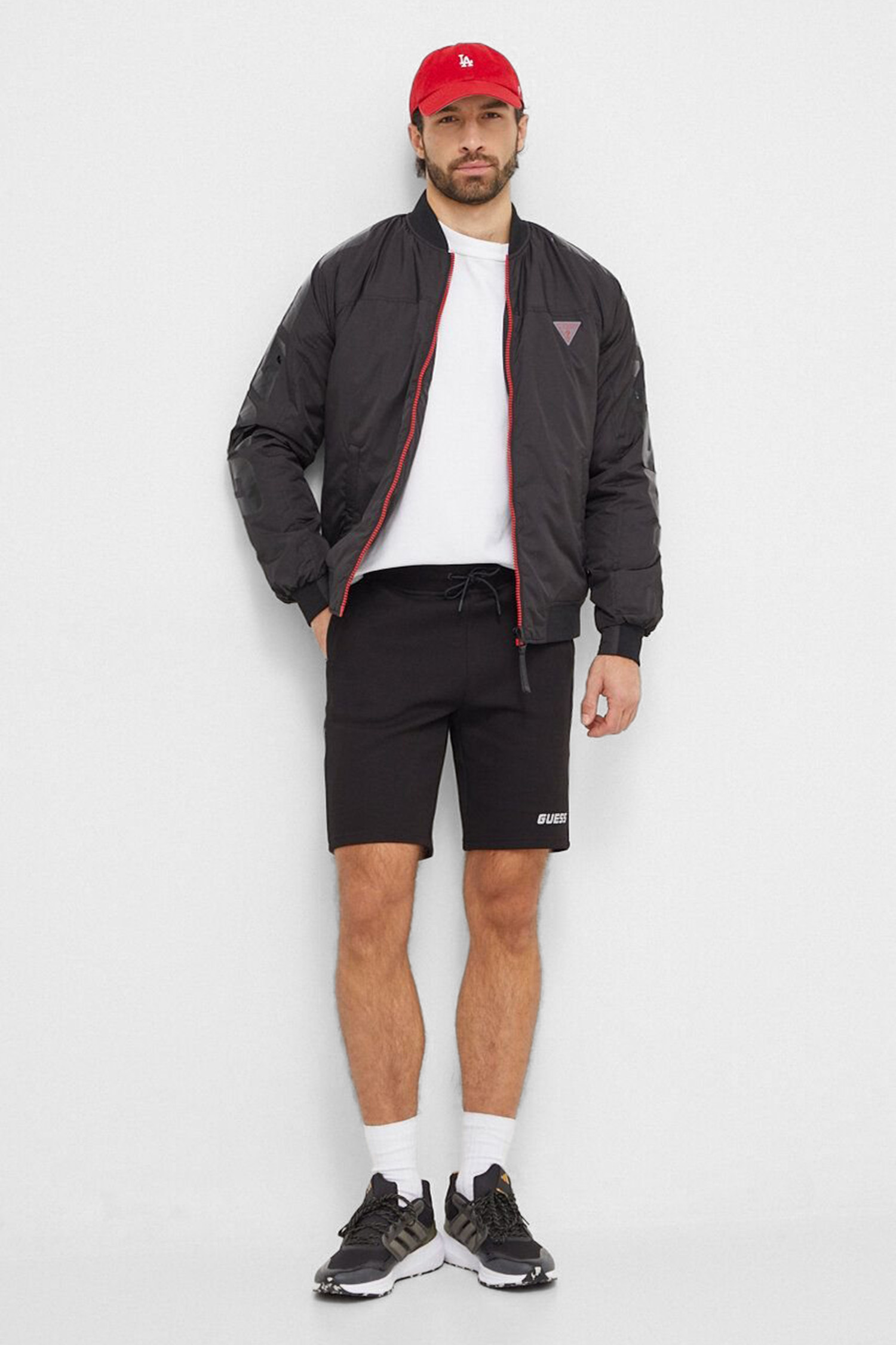 Чоловічі чорні шорти Guess Z4RD04.KB3P2;JBLK