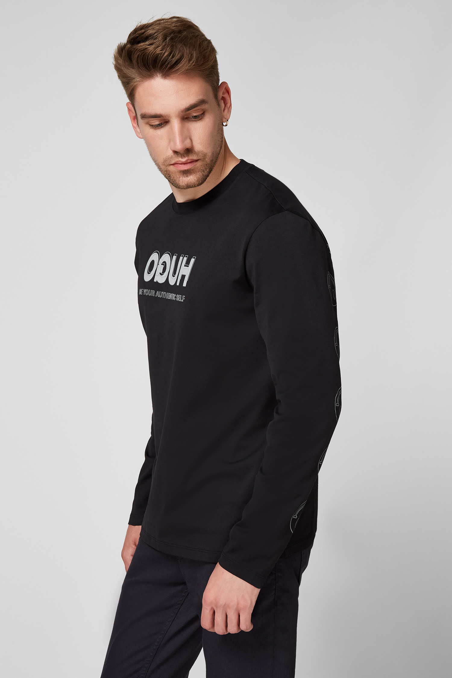 Чоловічий чорний лонгслів HUGO 50454095;001