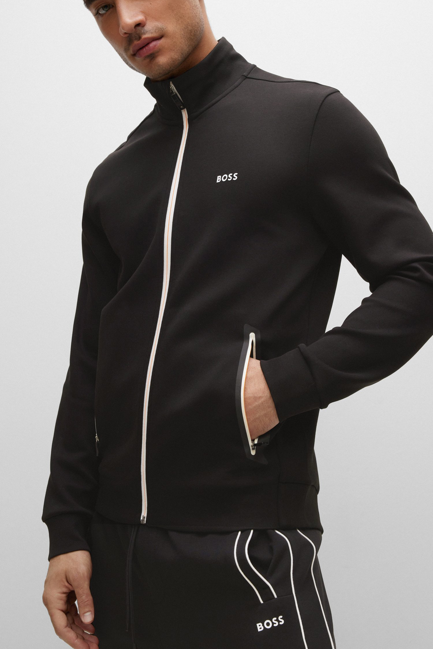 Чоловіча чорна спортивна кофта BOSS 50476406;001