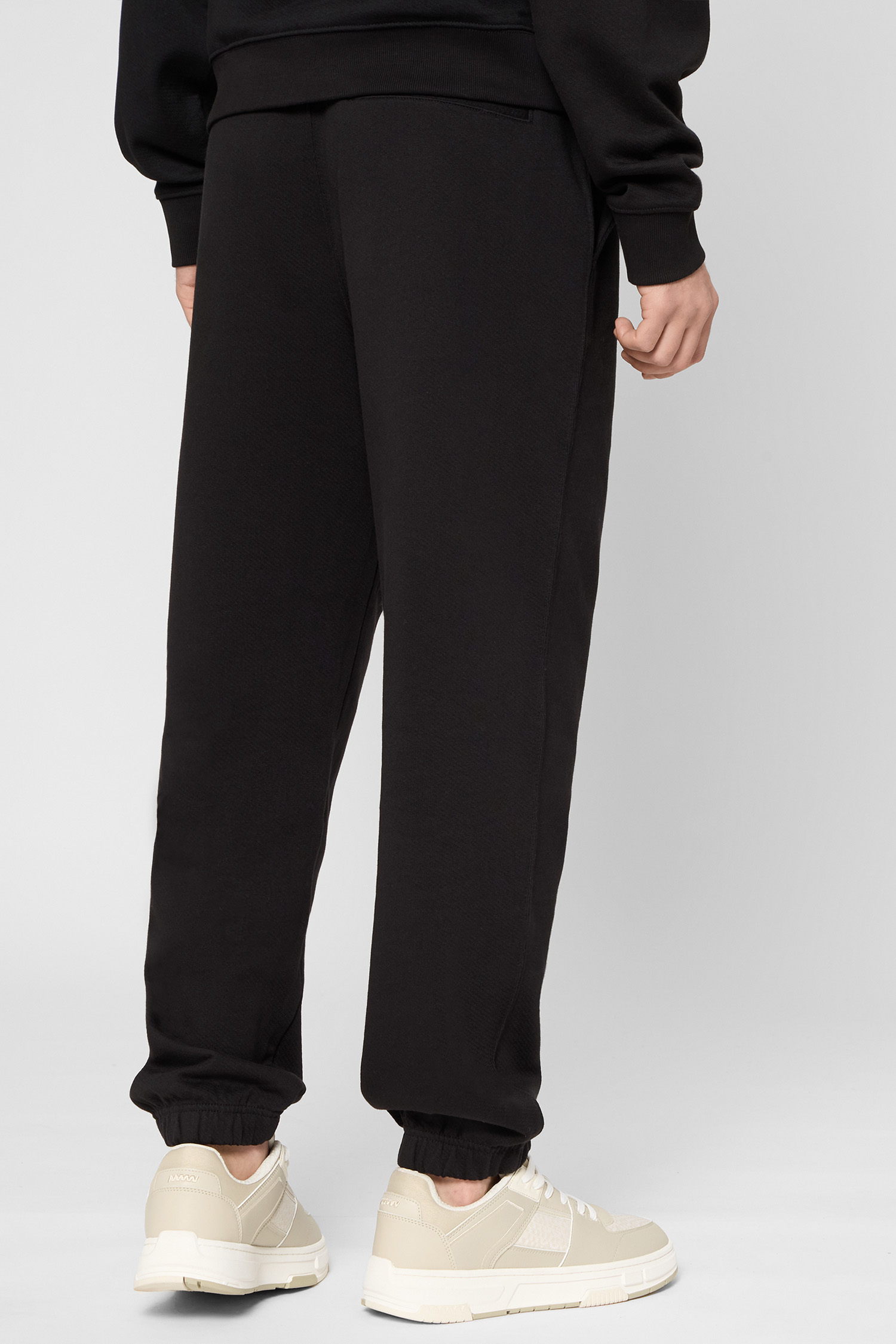 Чоловічі чорні спортивні штани HUGO BLUE 50549779;001