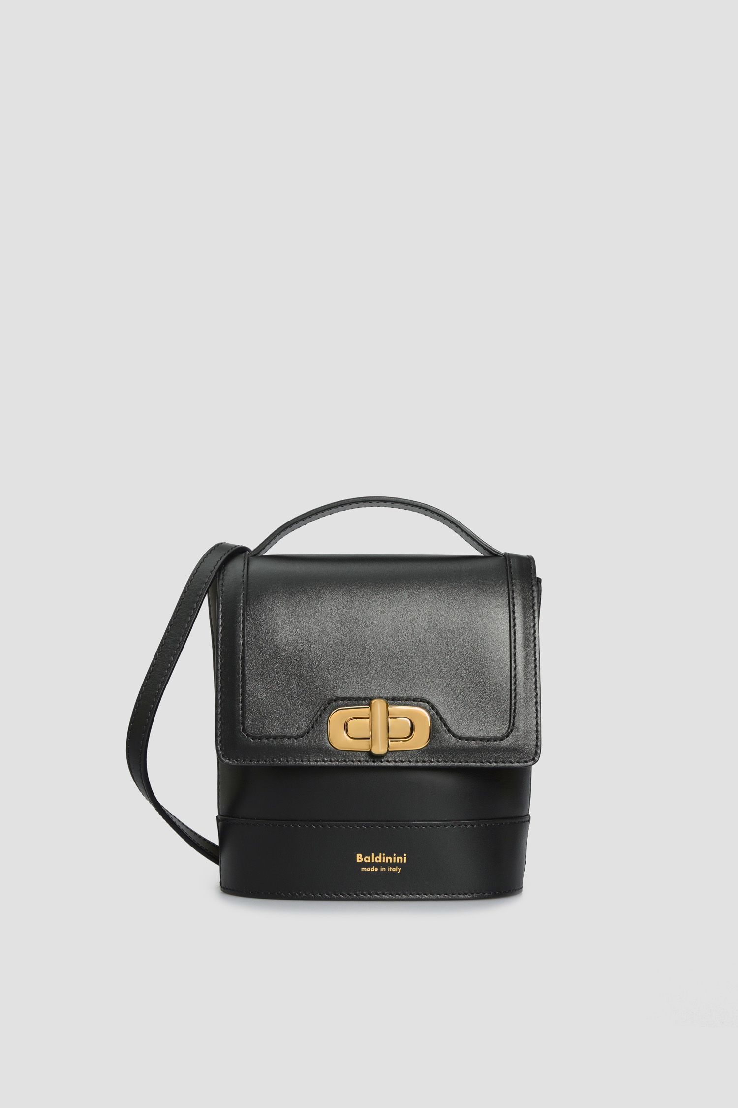 Женская черная кожаная сумка Baldinini B2B106SMOO;0000