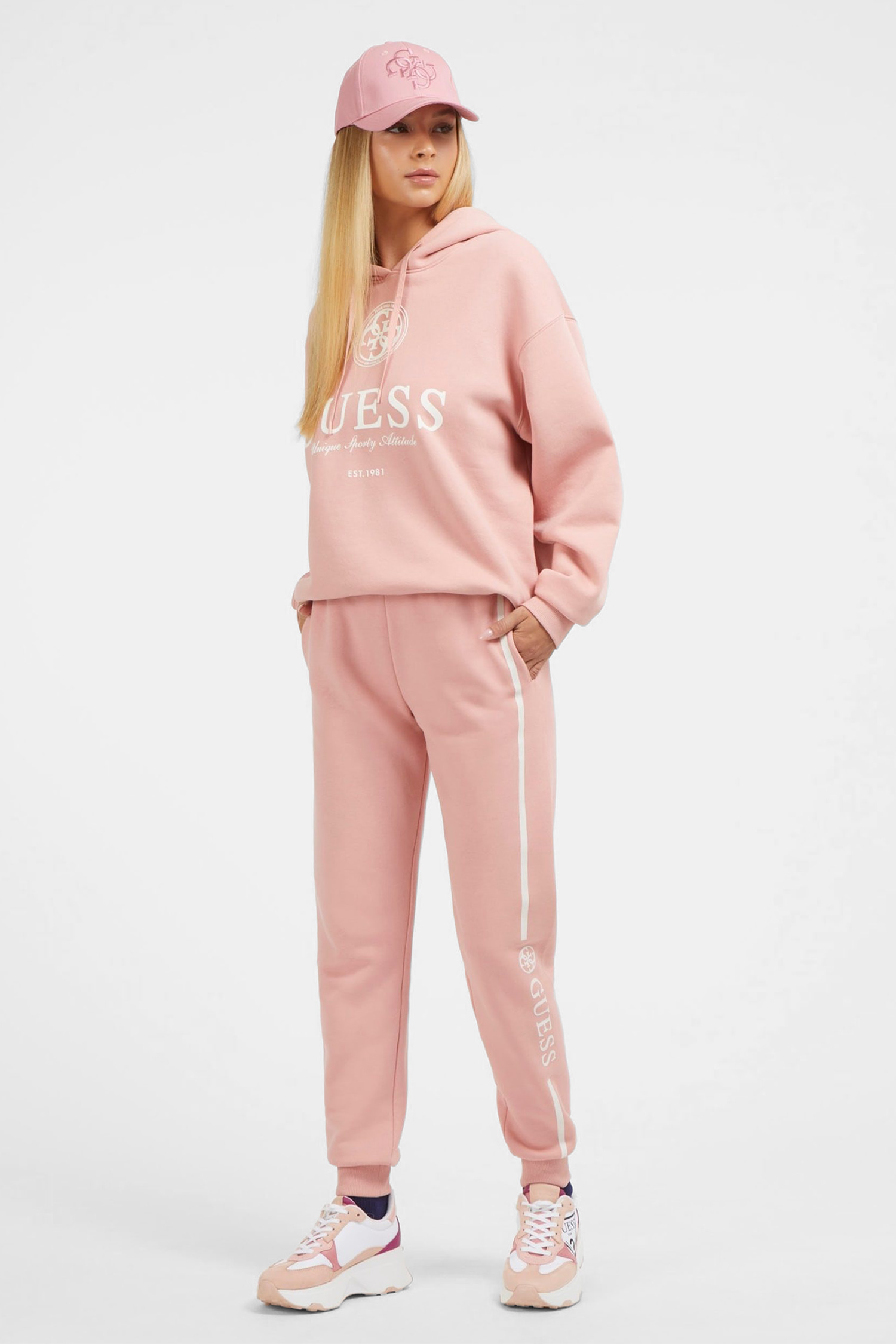 Женские розовые спортивные брюки Guess V3BB03.K9Z21;G6J1