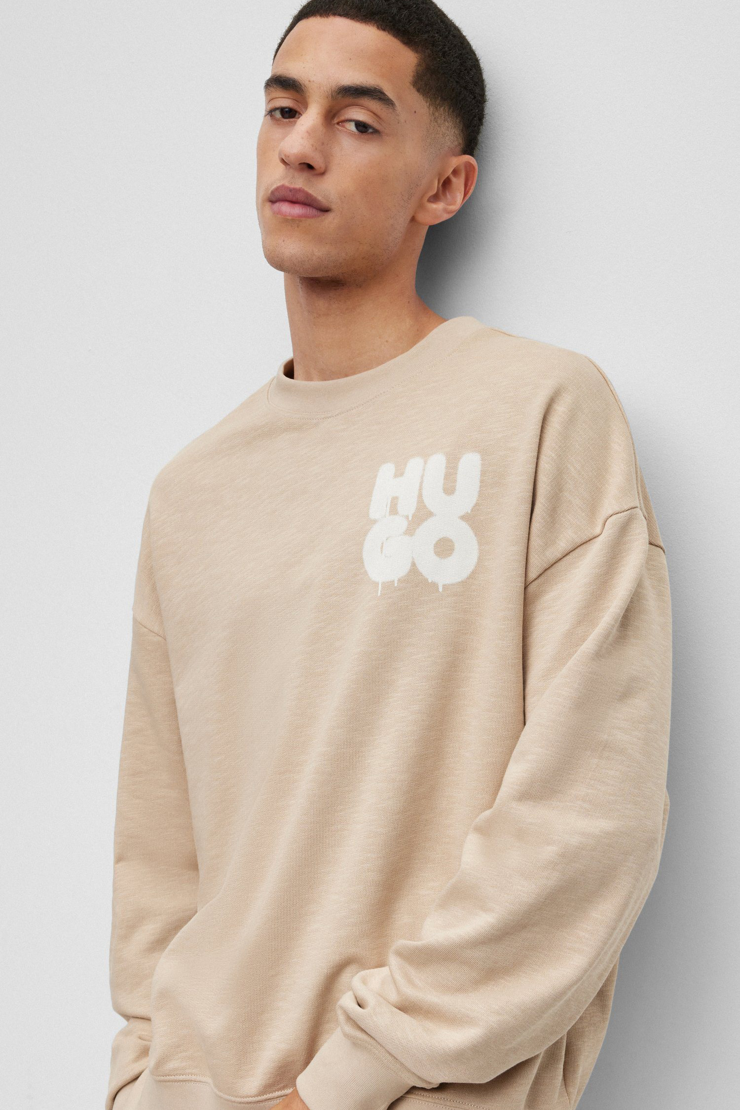 Мужской бежевый свитшот HUGO 50487526;274