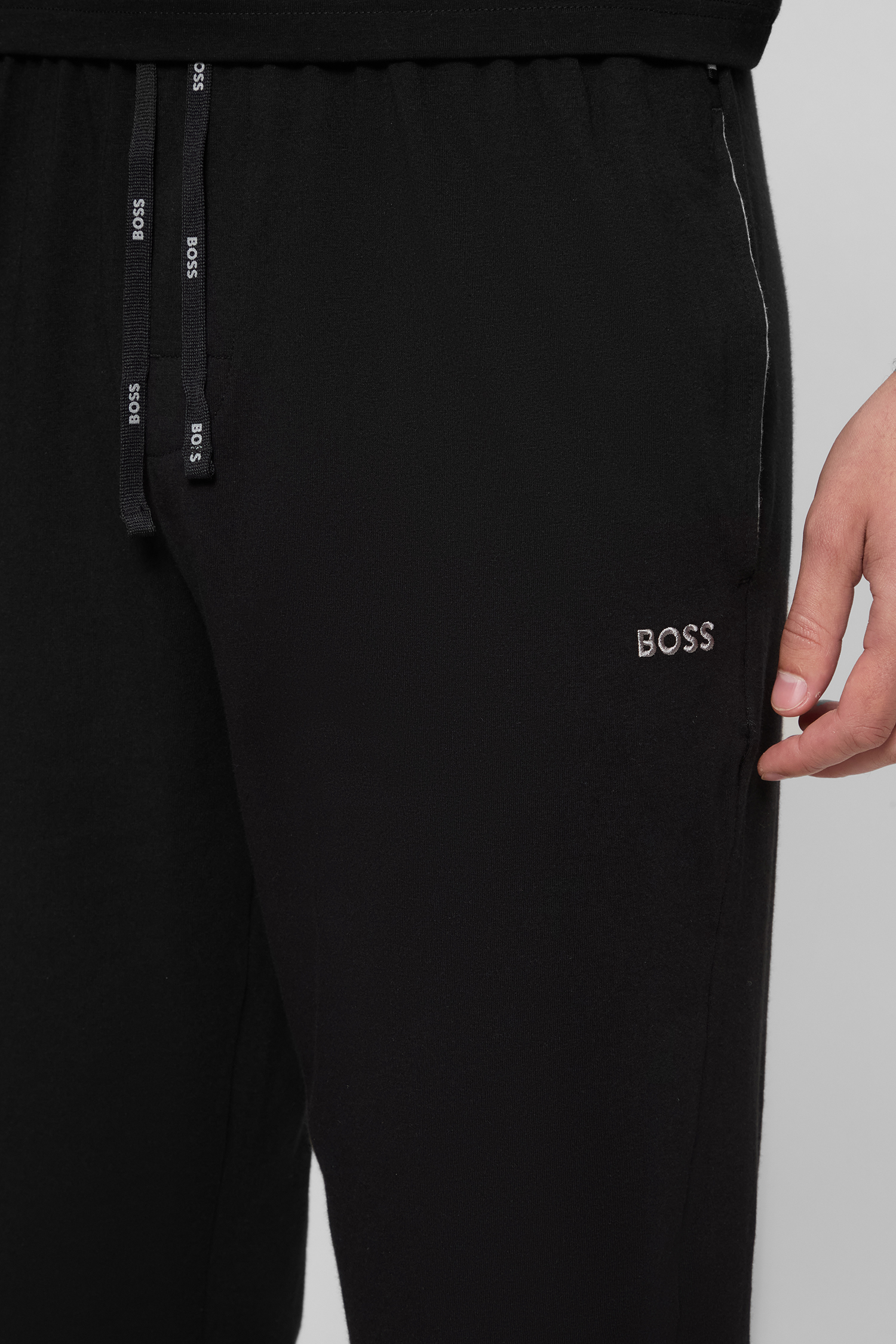 Мужские черные брюки BOSS 50515365;001