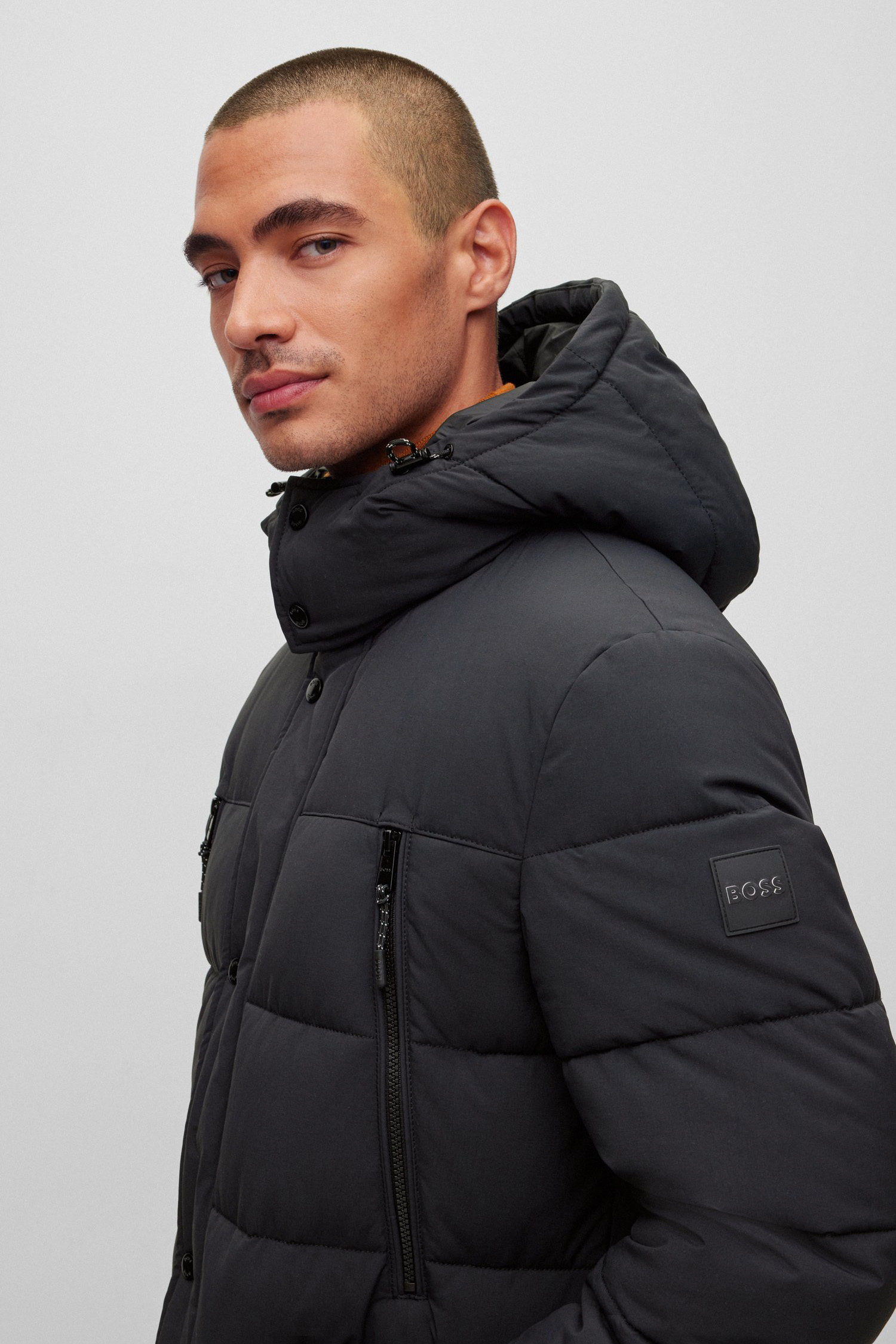 Мужская черная куртка BOSS 50476209;001 — Ultrashop