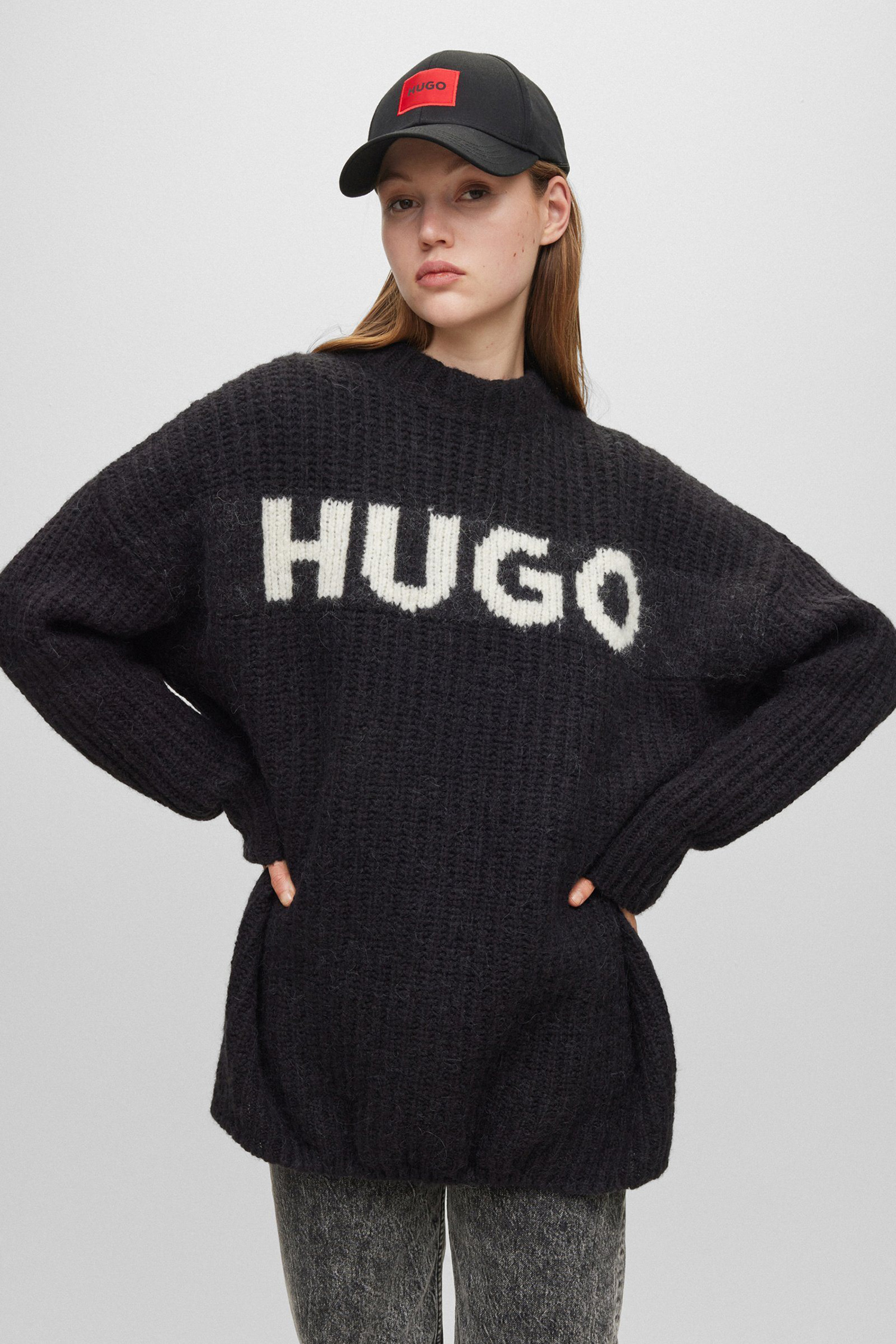 Женский черный шерстяной свитер HUGO 50500799;001