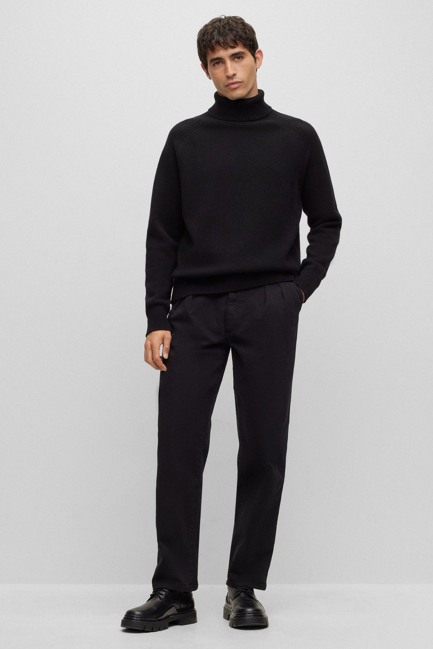 Мужские черные брюки BOSS 50497041;001