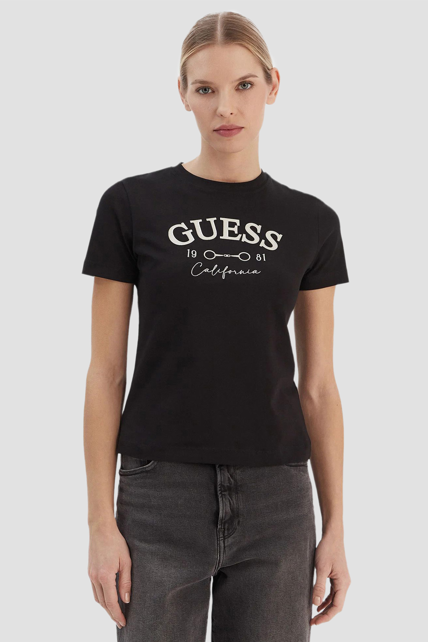 Жіноча чорна футболка Guess V6RI02.J1314;JBLK
