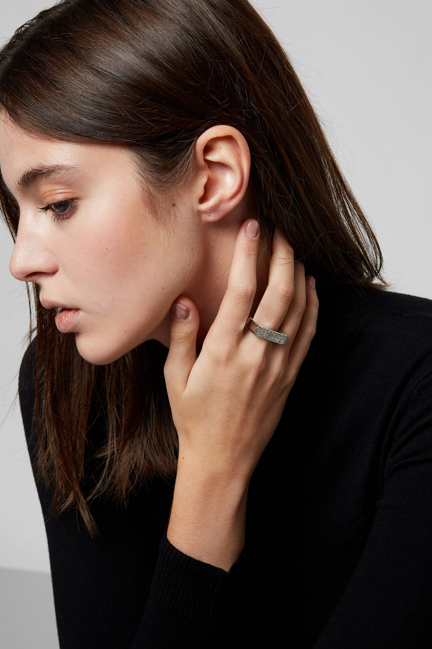 Женское серебристое кольцо Guess UBR20018;RH