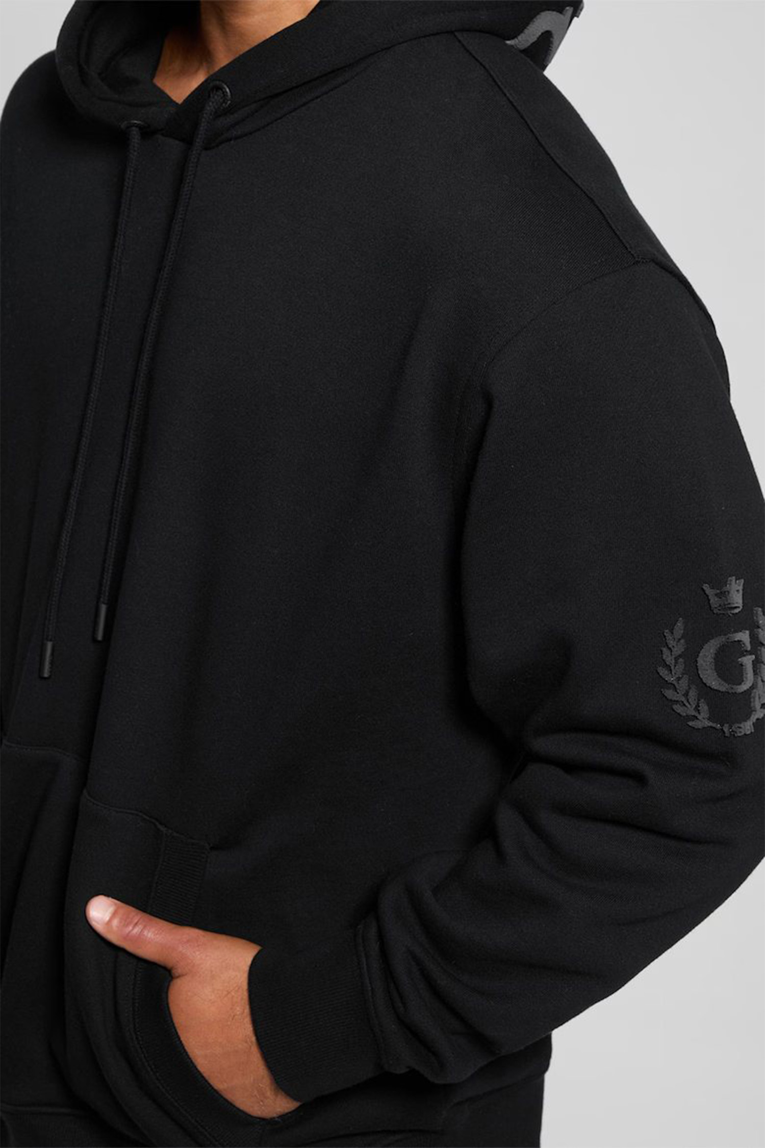 Чоловіче чорне худі Guess M4BQ05.KBJ31;JBLK