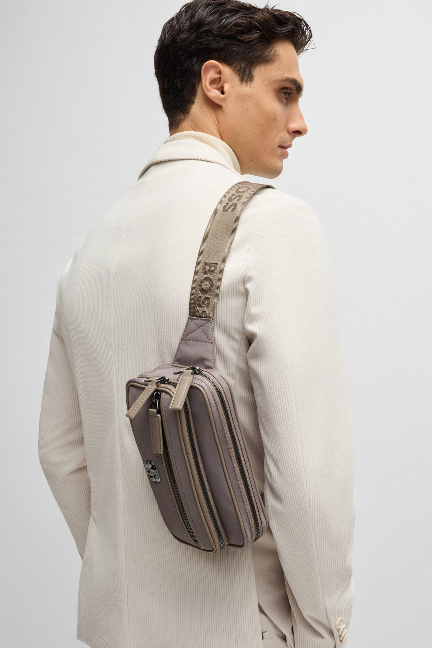 Мужская бежевая поясная сумка BOSS 50529106;376