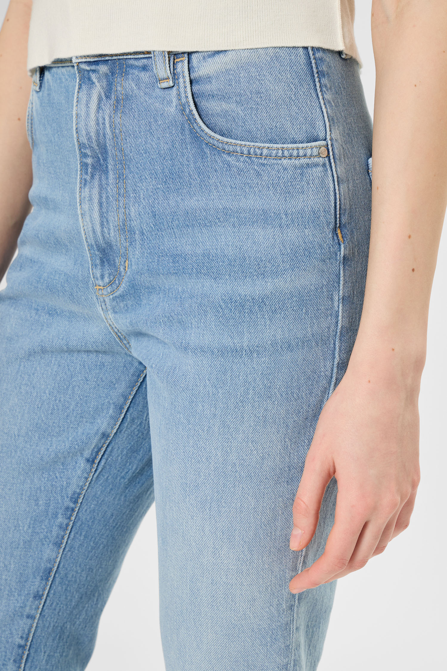 Жіночі блакитні джинси BOSS 50552438;430