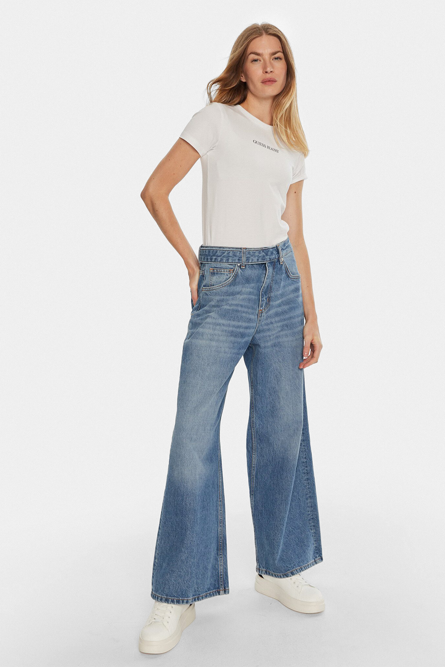 Женская белая футболка Guess Jeans W4YI01.J1314;G011