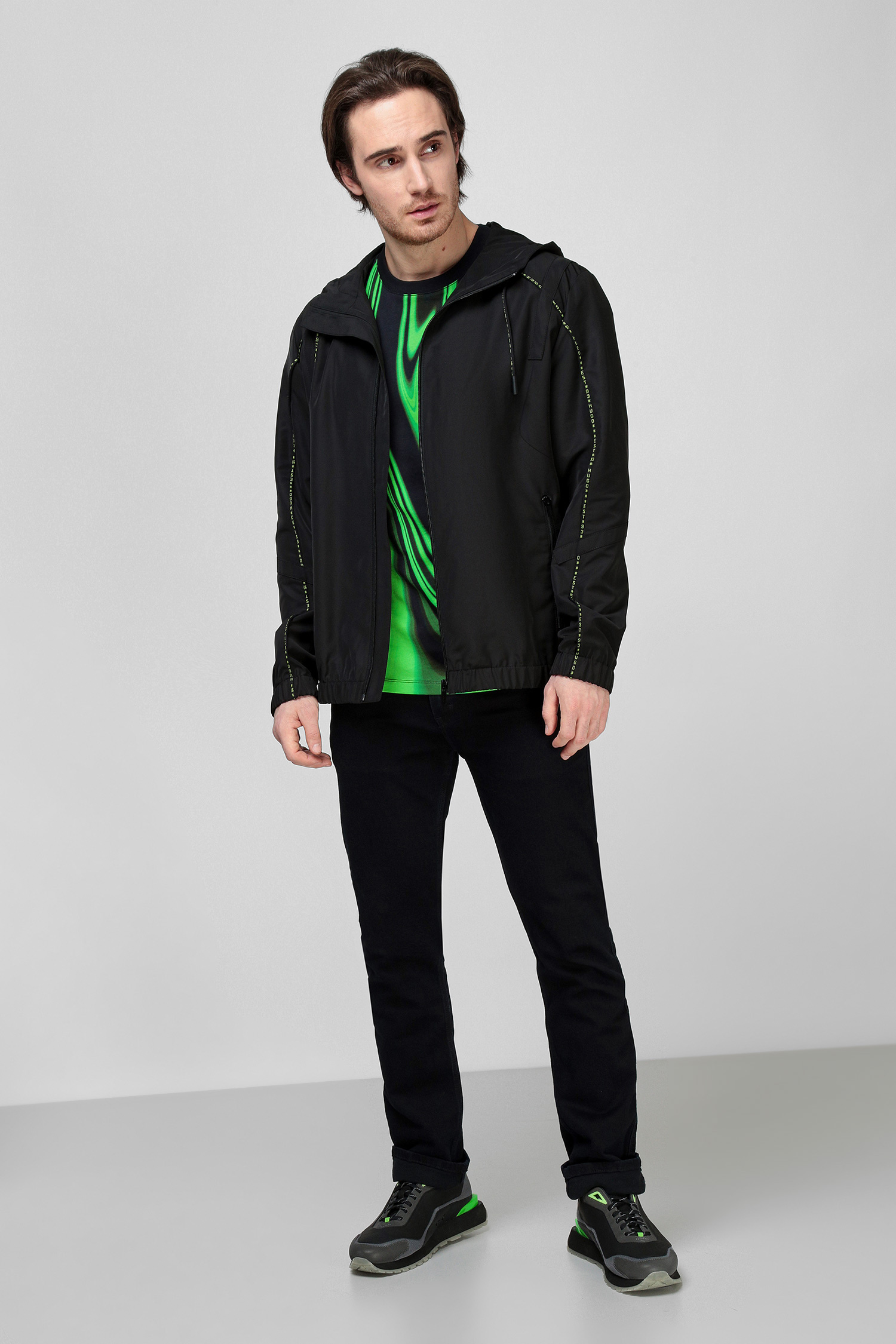 Чоловіча чорна вітровка HUGO 50462336;001