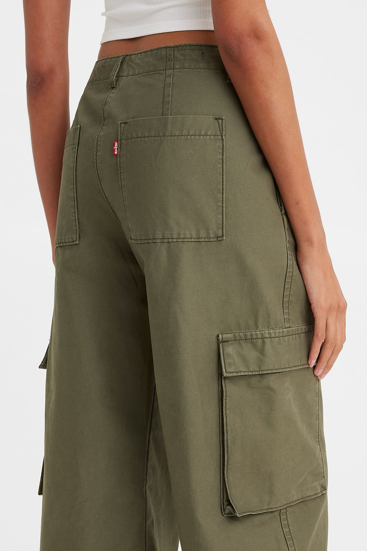 Женские оливковые карго Levi’s® A6077;0004