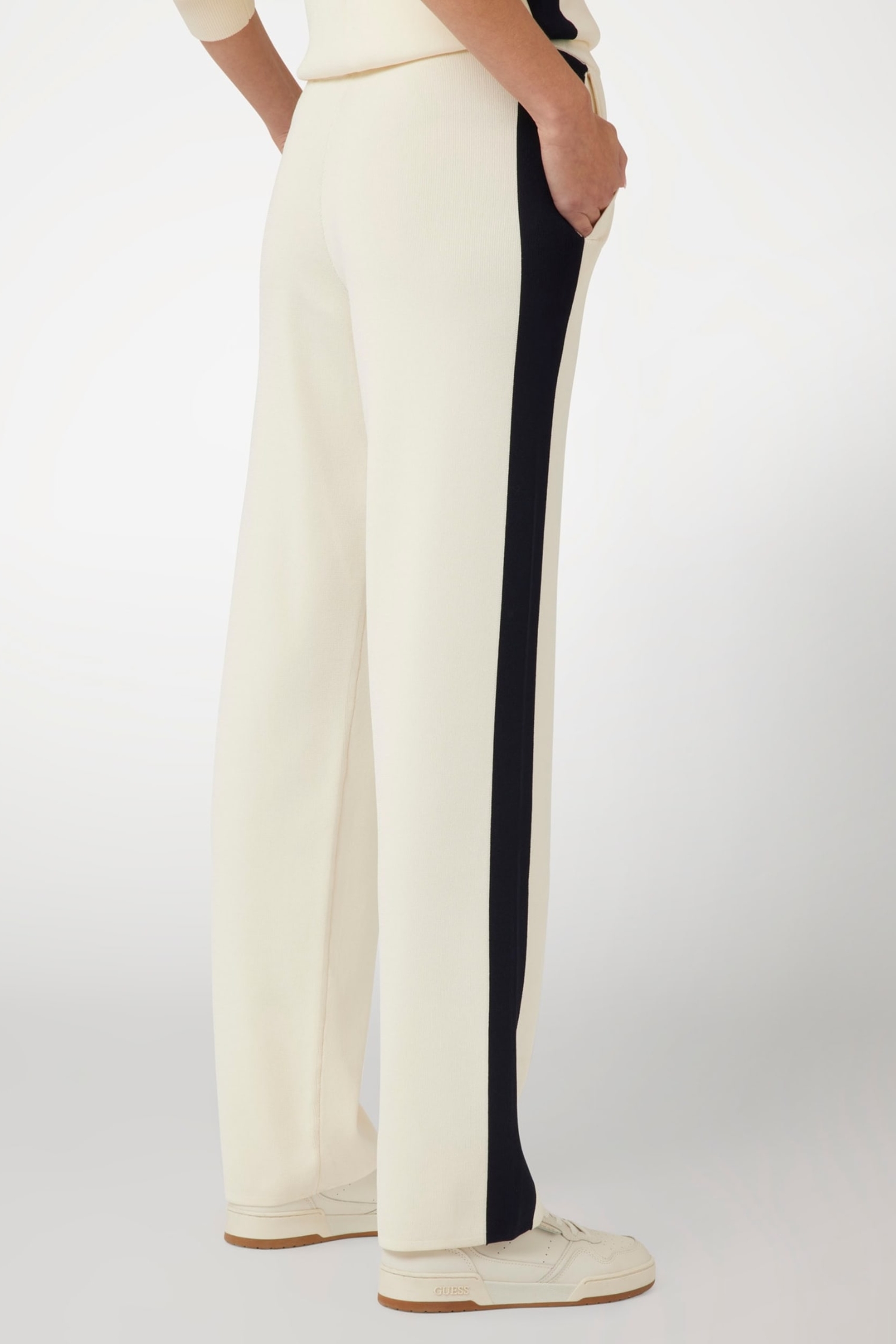 Женские белые спортивные брюки Guess V4BB17.ZZ04U;G1H6