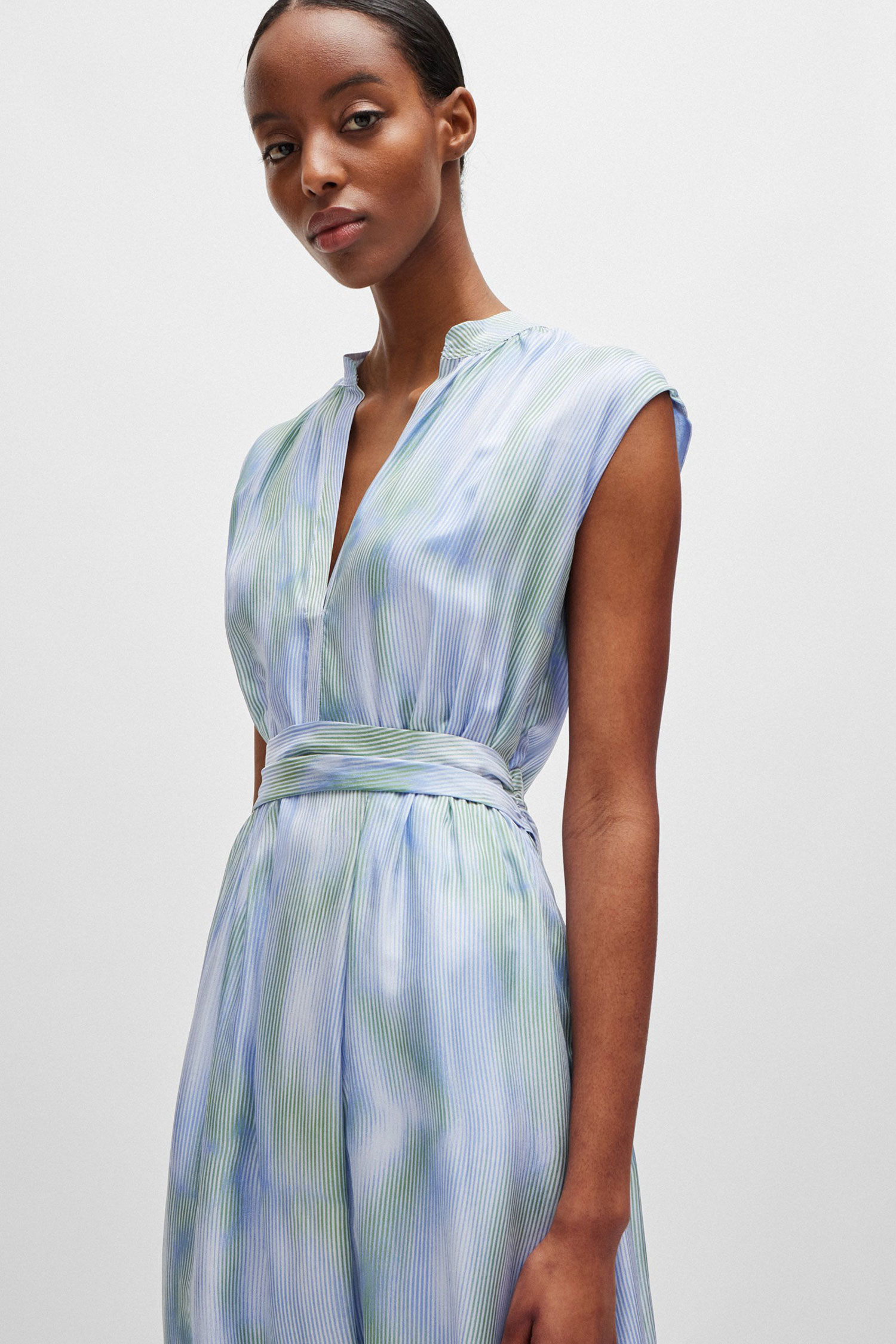 Жіноча блакитна шовкова сукня у смужку BOSS 50516007;964