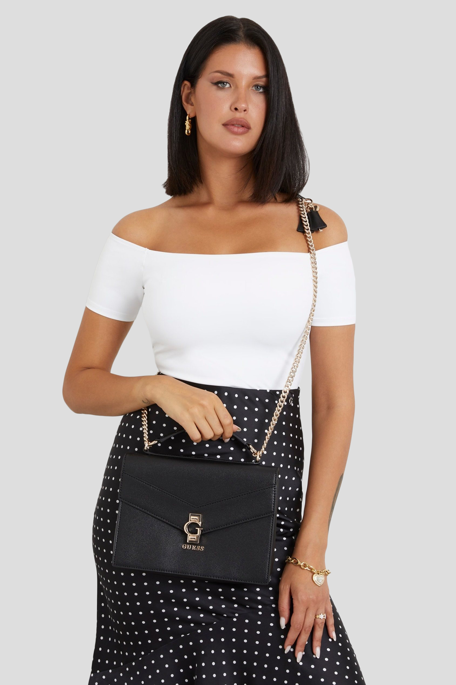 Жіноча чорна сумка Guess HWBG93.31210;BLA