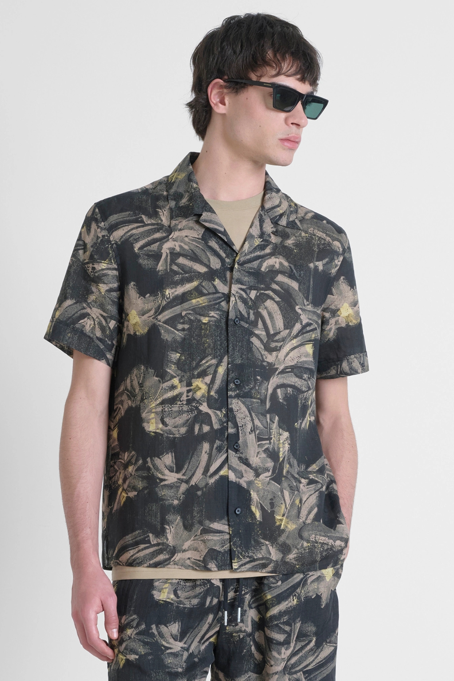 Мужская черная рубашка с узором Antony Morato MMSS00189.FA430638;9000