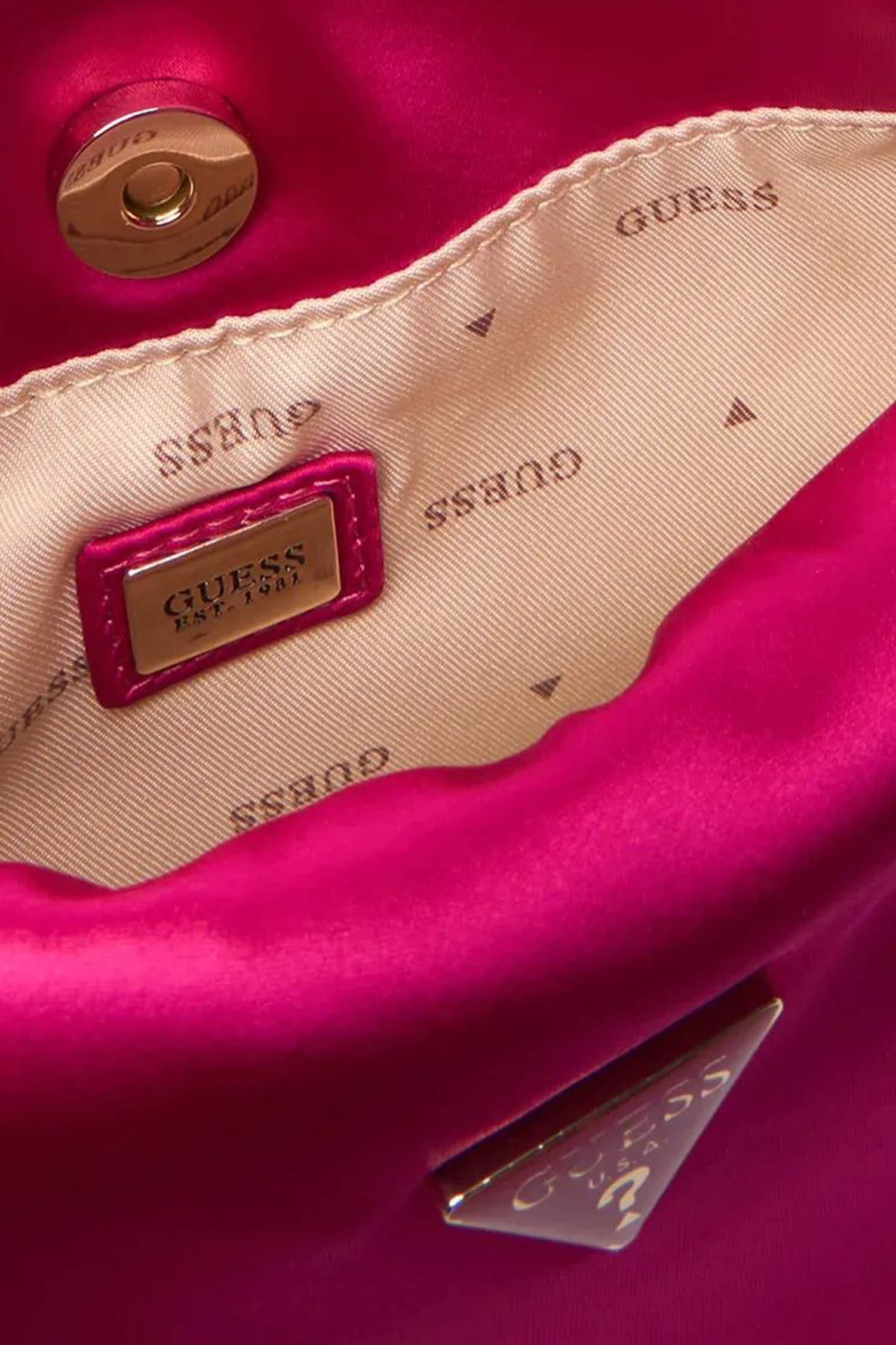 Жіноча рожева сумка Guess HWSE96.50750;FUC