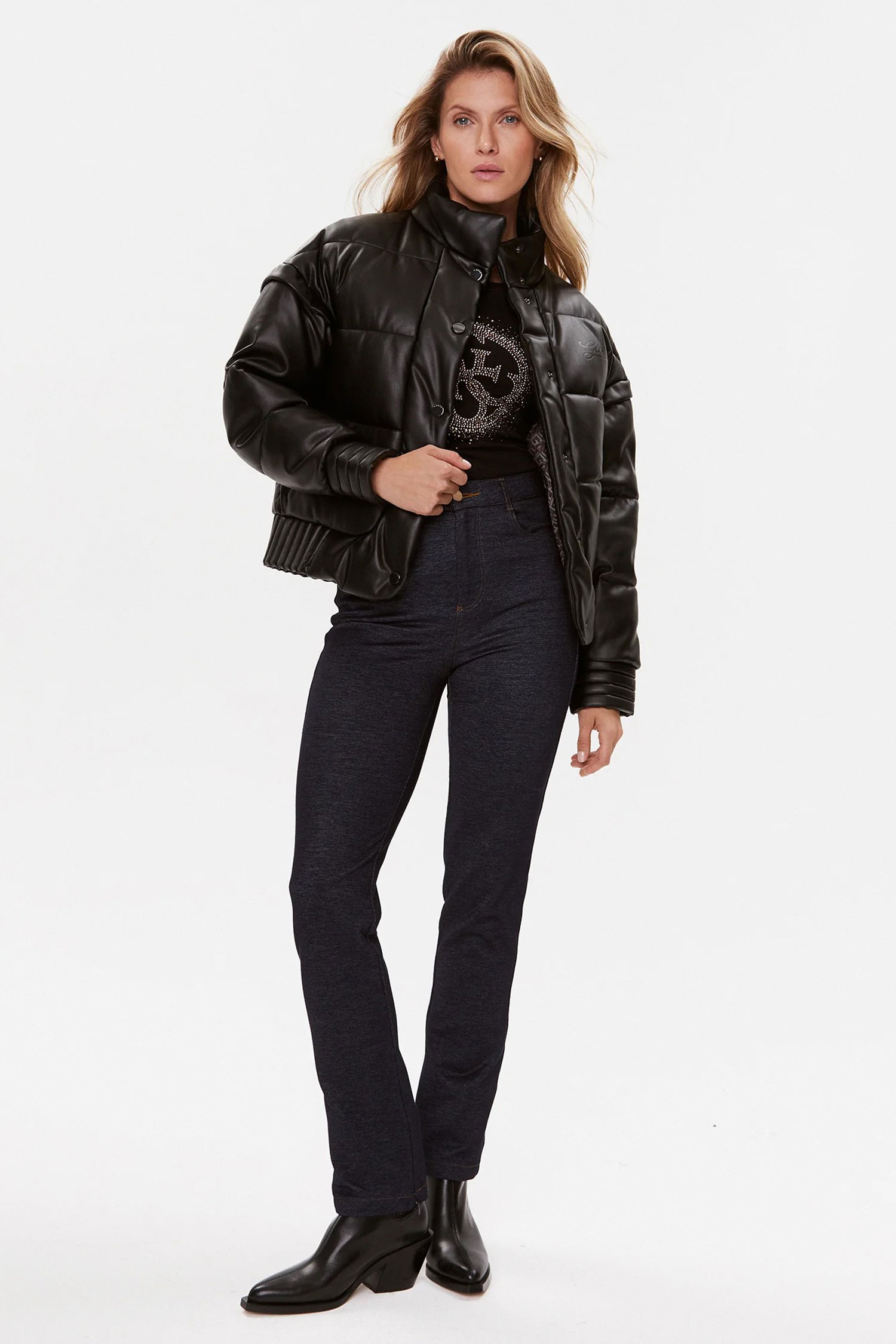 Жіноча чорна куртка Guess W3BL12.WFSP0;JBLK
