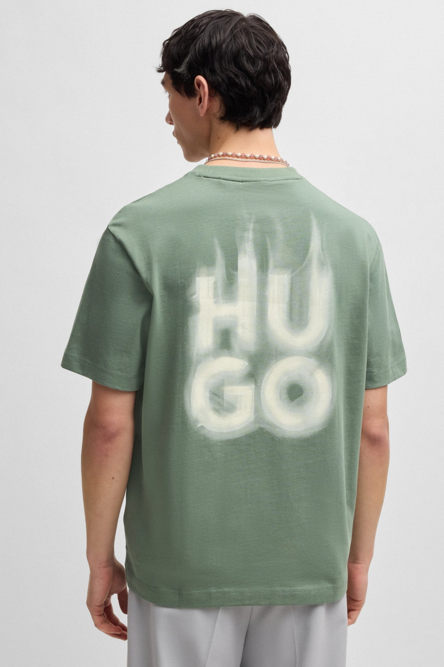 Чоловіча зелена футболка HUGO 50530434;343