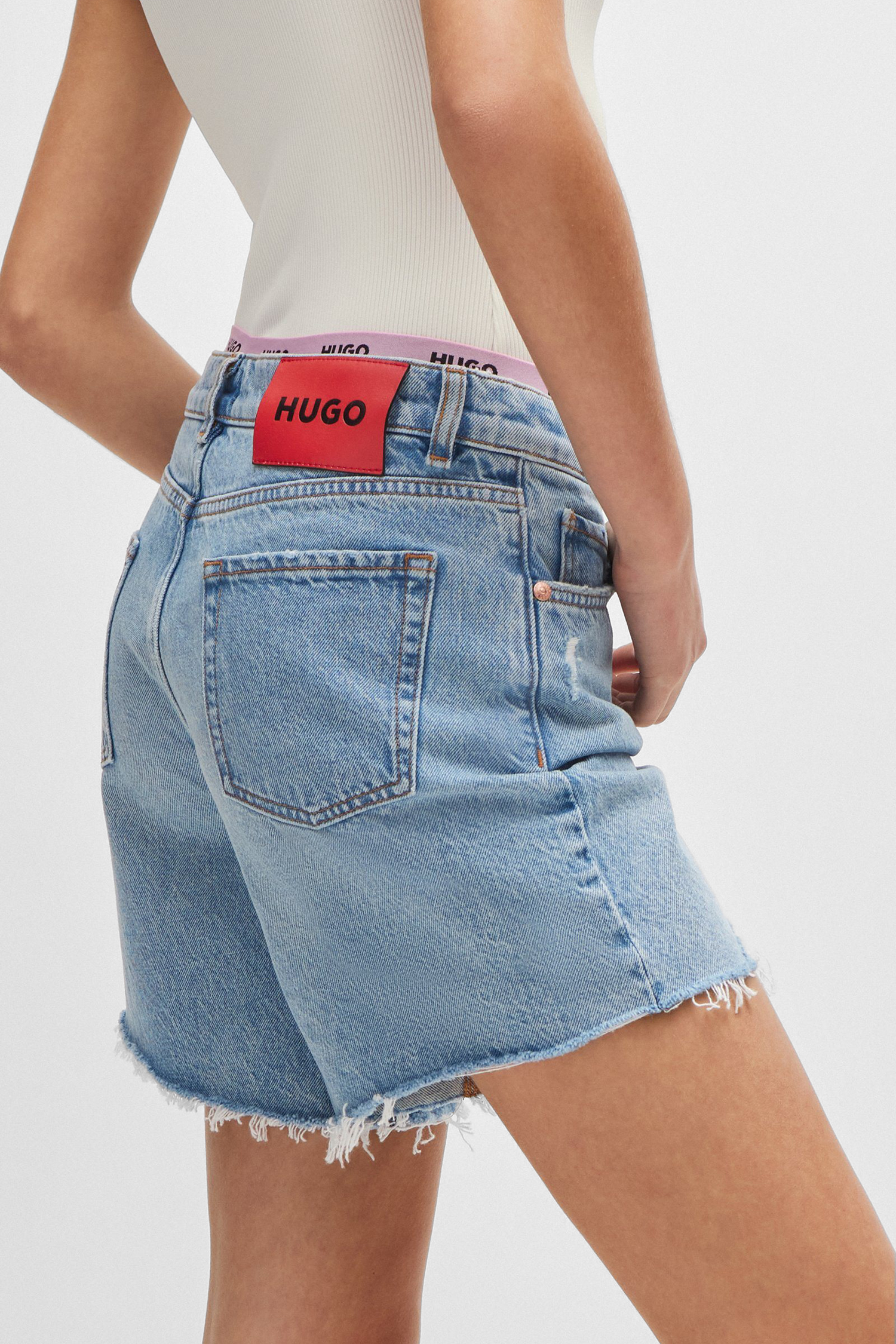 Женские голубые джинсовые шорты HUGO 50513761;450