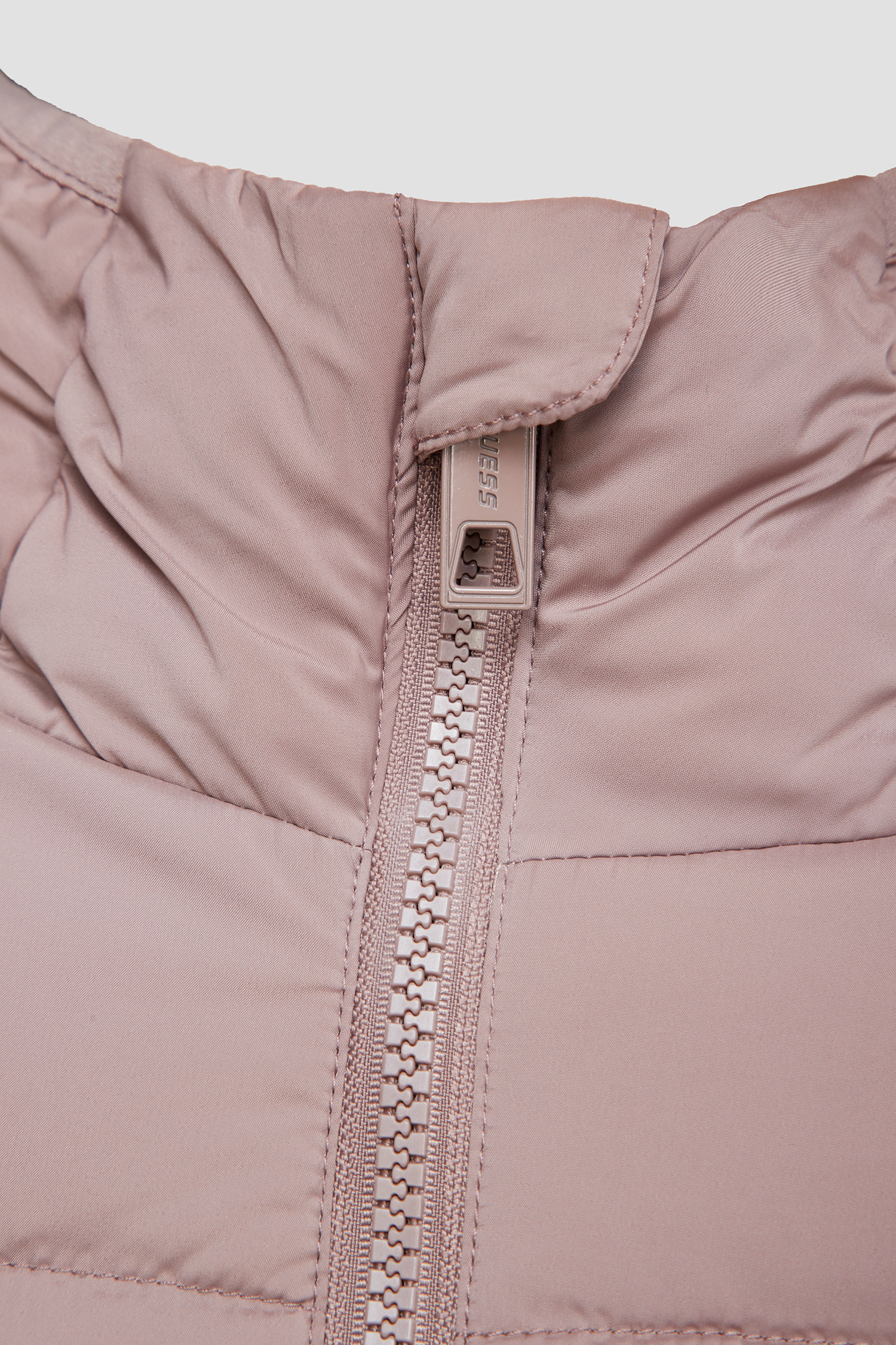Женская розовая куртка Guess V3BL12.WF3X0;G1Q3