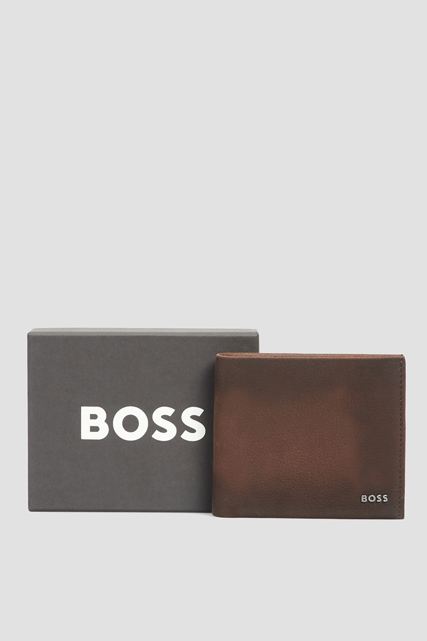 Мужской темно-коричневый кожаный кошелек BOSS 50529592;205