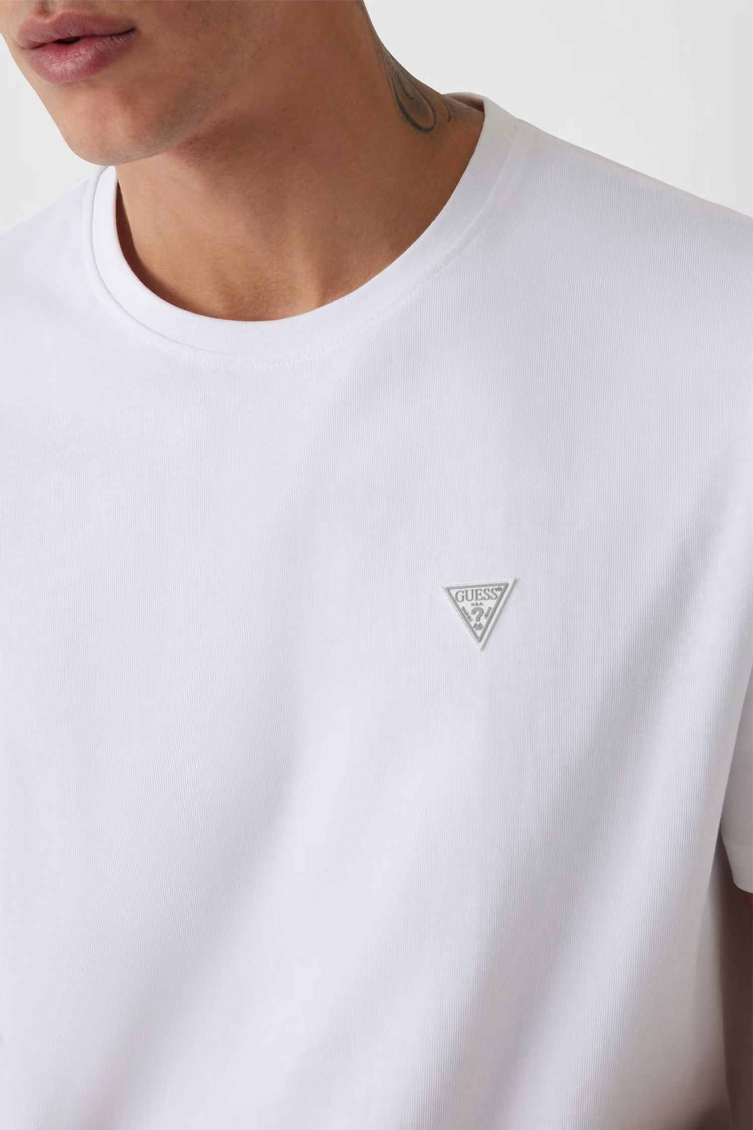 Чоловіча біла футболка Guess M4YI0A.KCCM1;G011