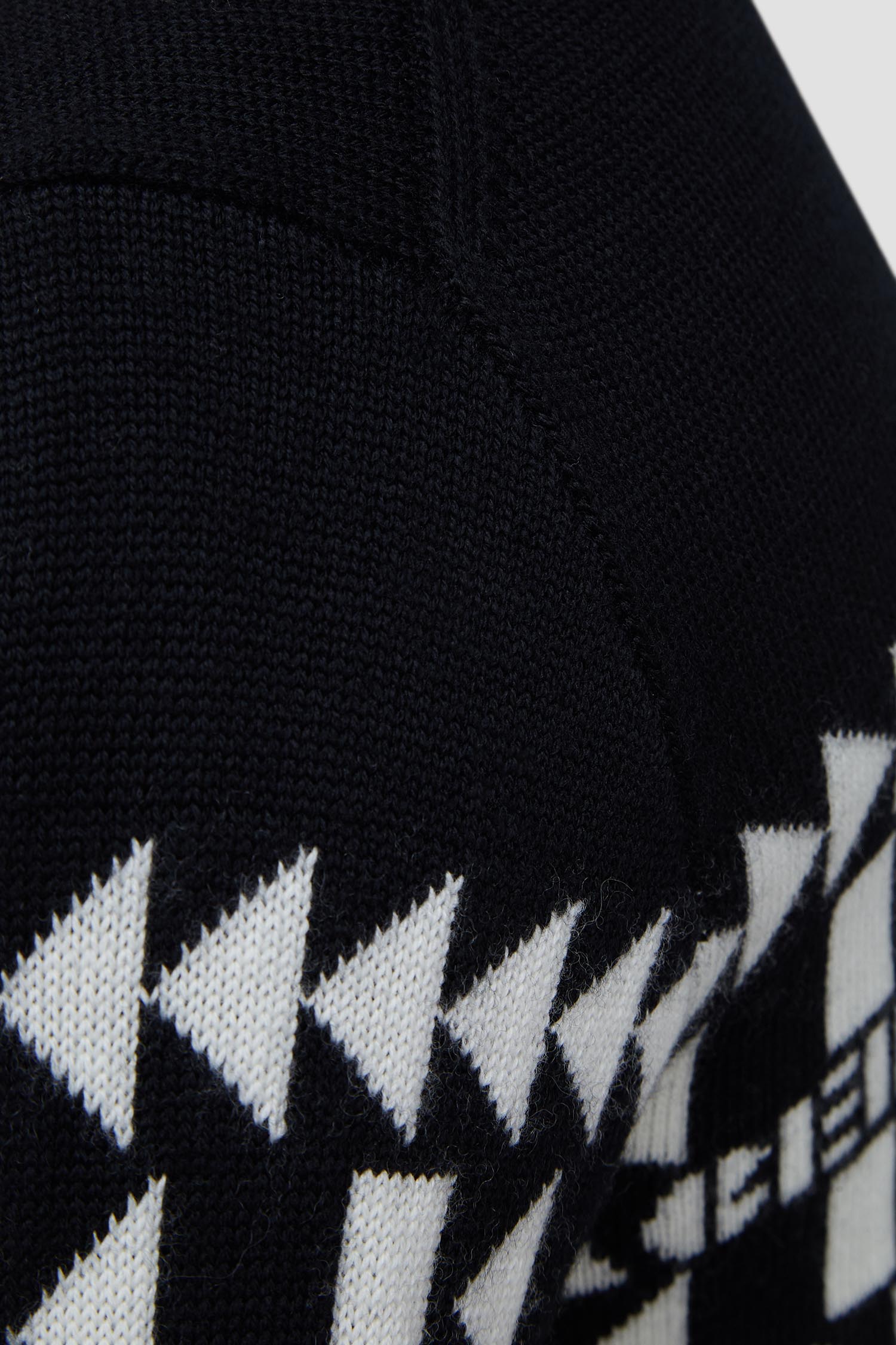 Мужской черный шерстяной свитер Karl Lagerfeld 534399.655022;990