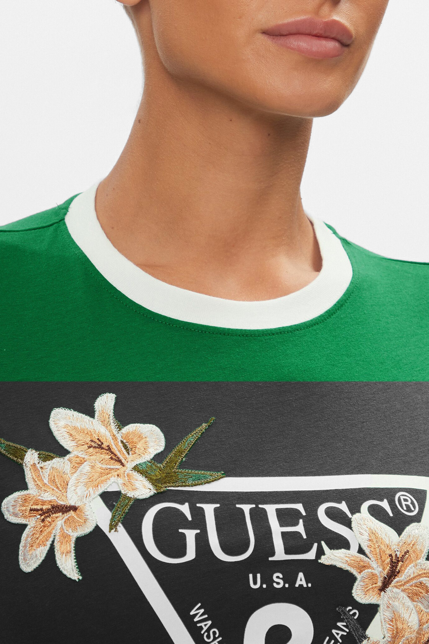 Женская зеленая футболка Guess V4GI02.K46D1;G8FZ