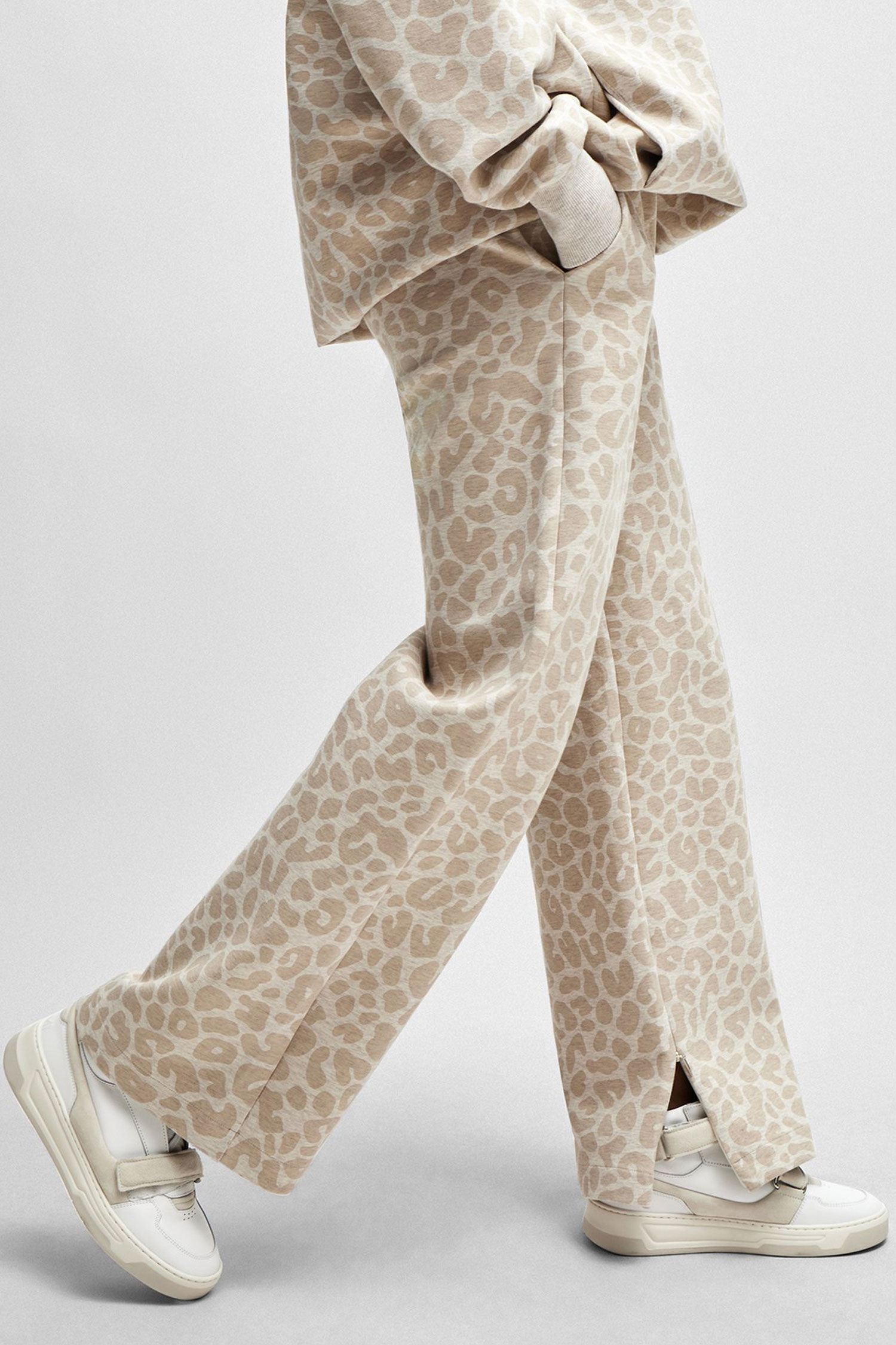 Жіночі бежеві спортивні штани з візерунком BOSS 50514484;131