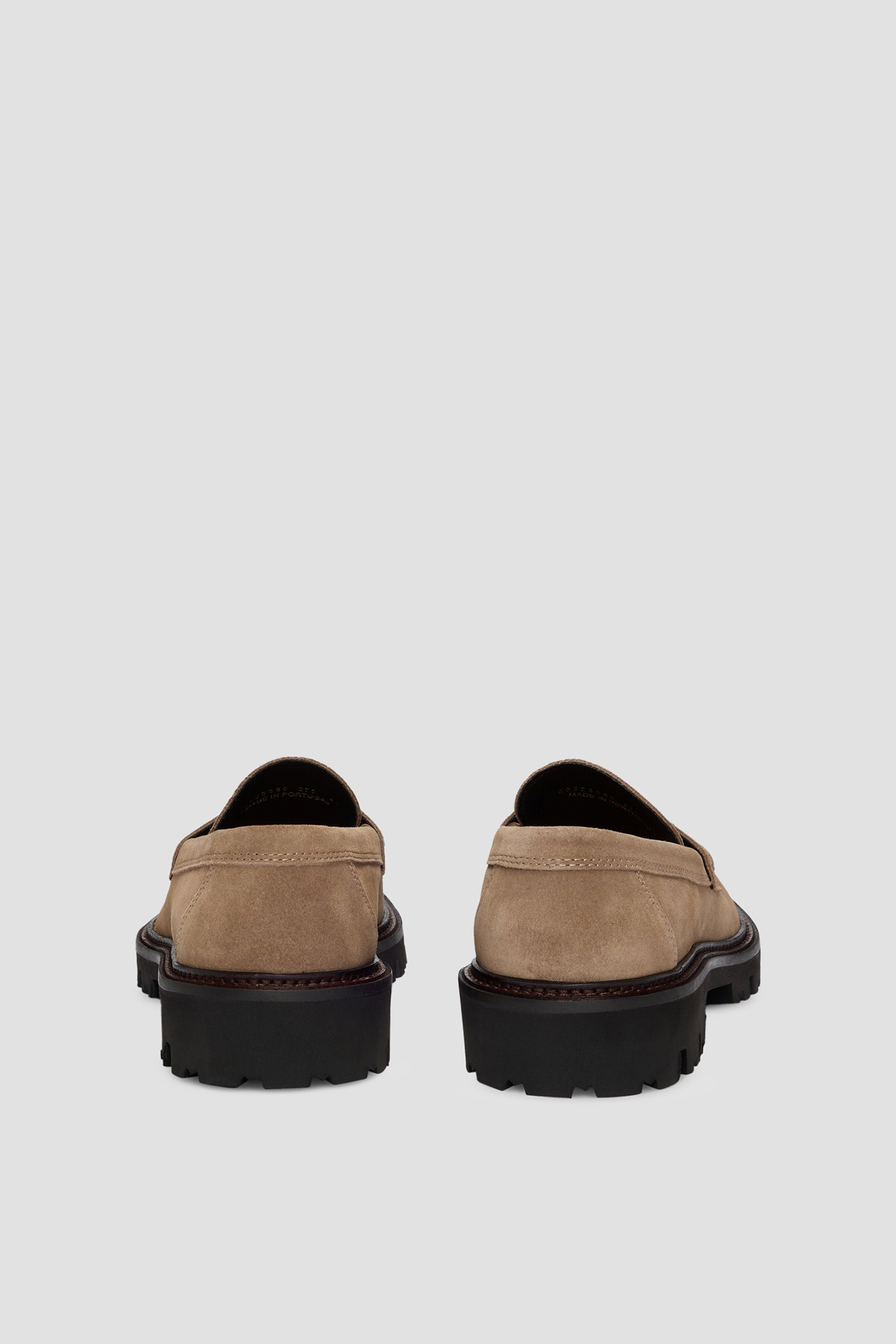 Мужские бежевые замшевые лоферы BOSS 50523080;272