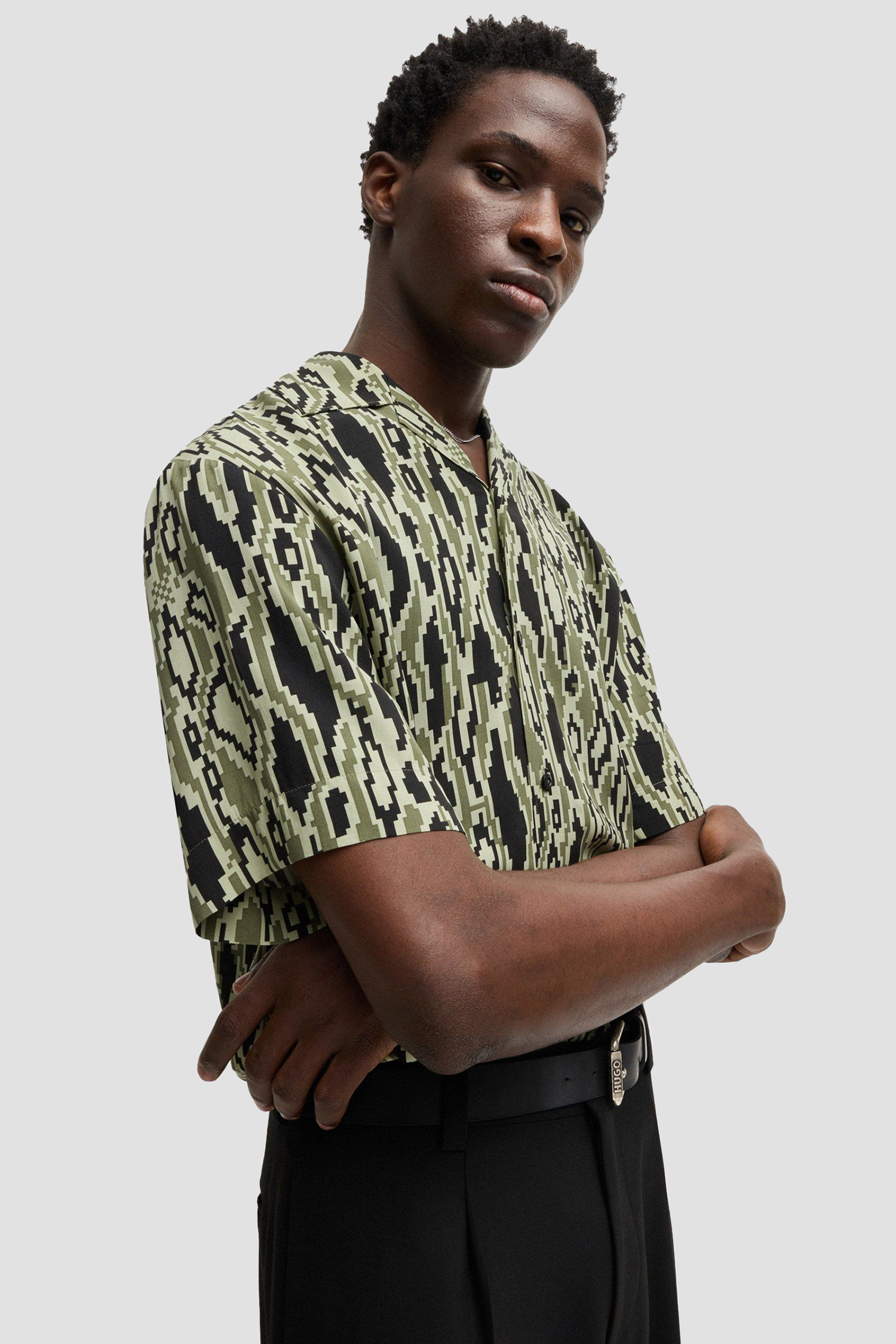 Мужская оливковая рубашка с узором HUGO 50539338;391