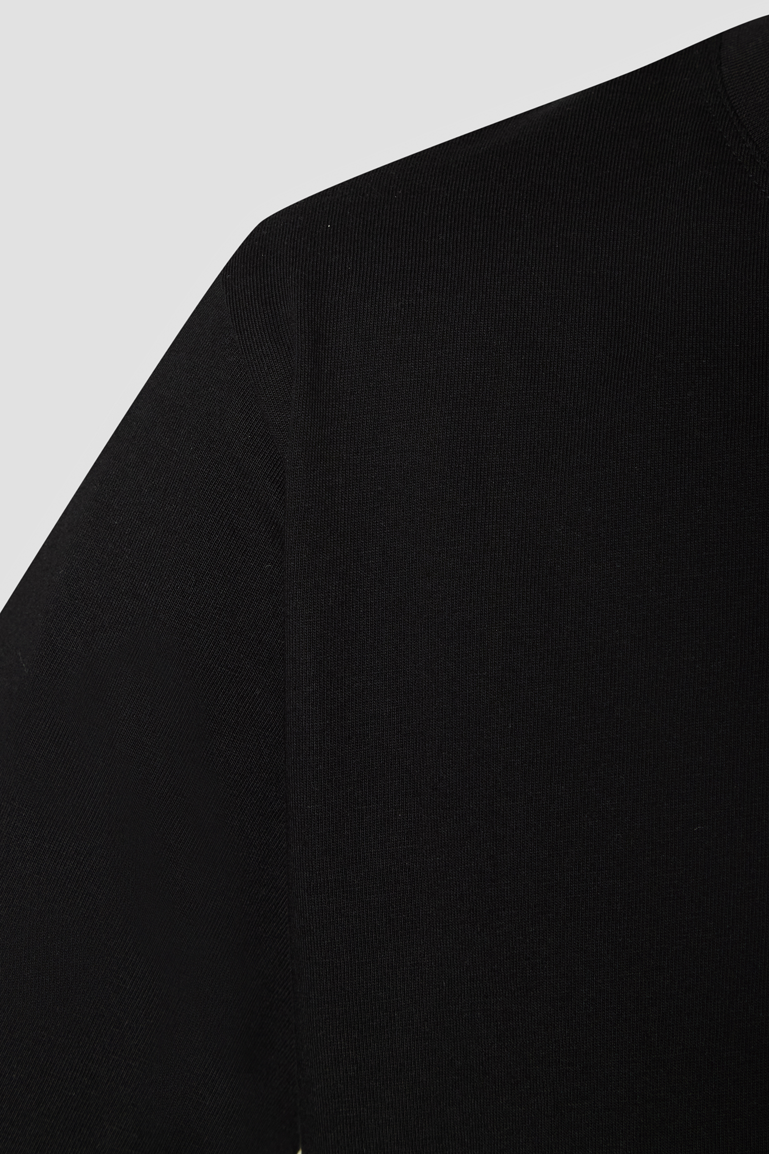 Женская черная футболка Guess V4BI21.I3Z14;JBLK