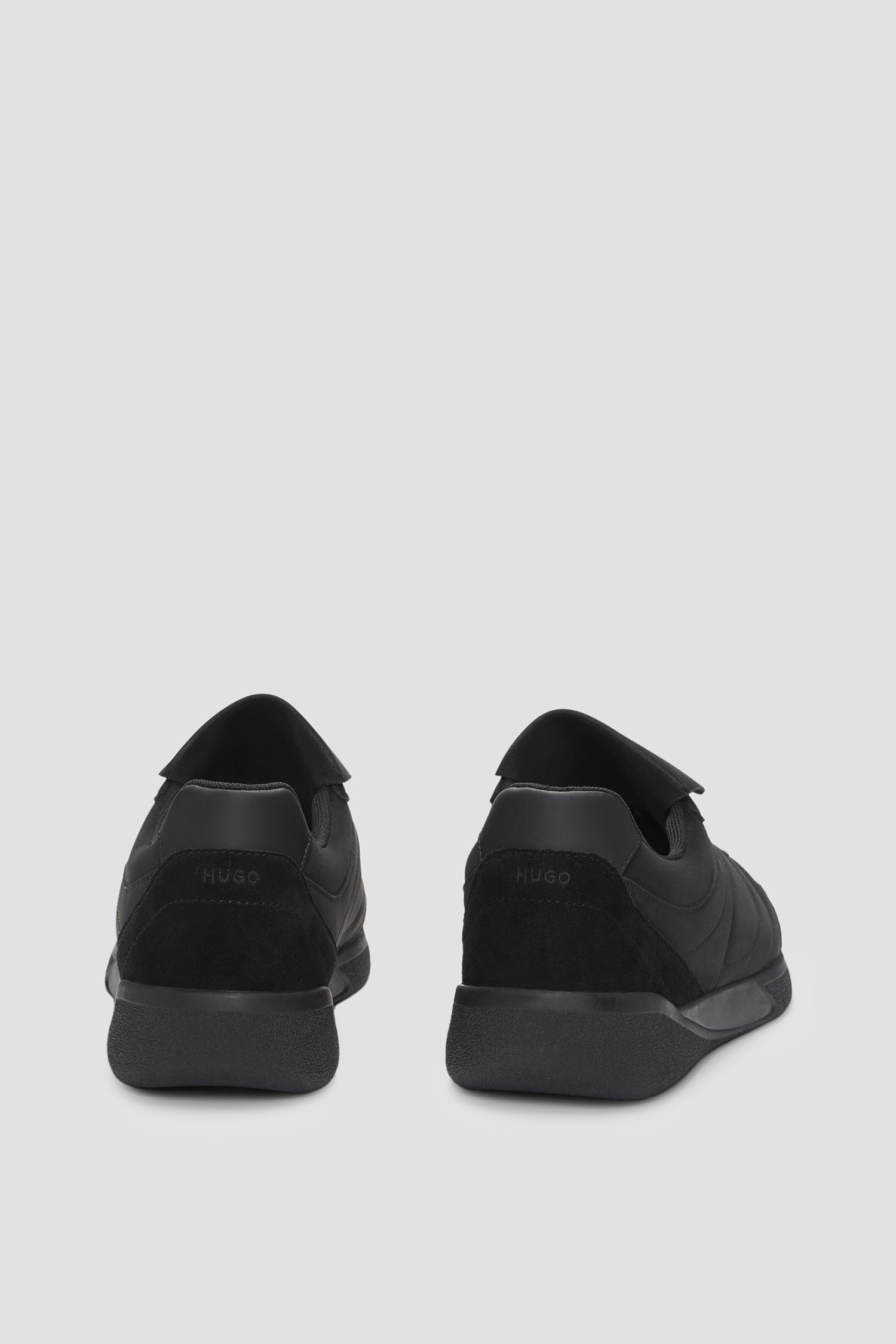 Чоловічі чорні шкіряні снікерси HUGO 50536279;005