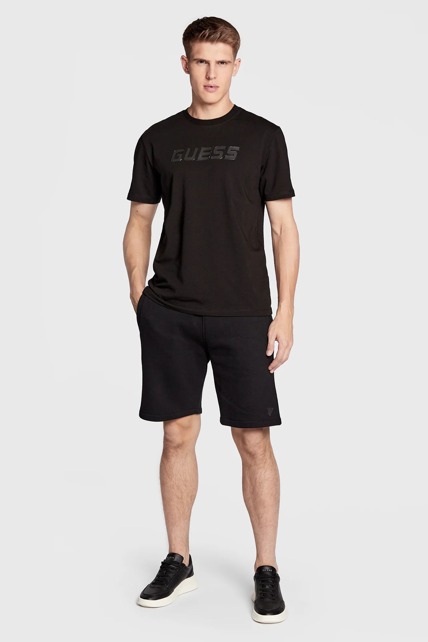 Мужские черные шорты Guess Z2YD04.K9V31;JBLK