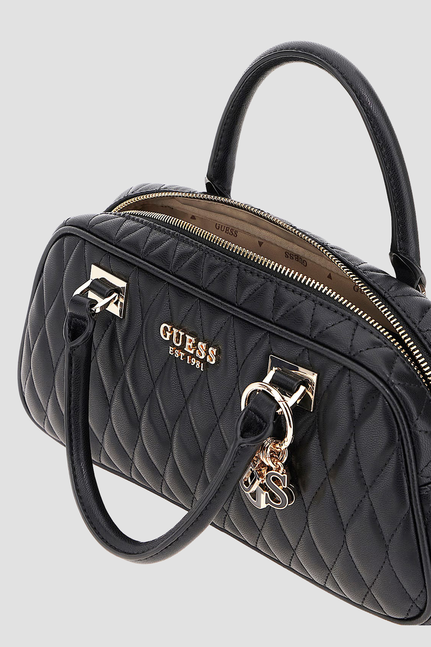 Женская черная сумка Guess HWQG81.22050;BLA