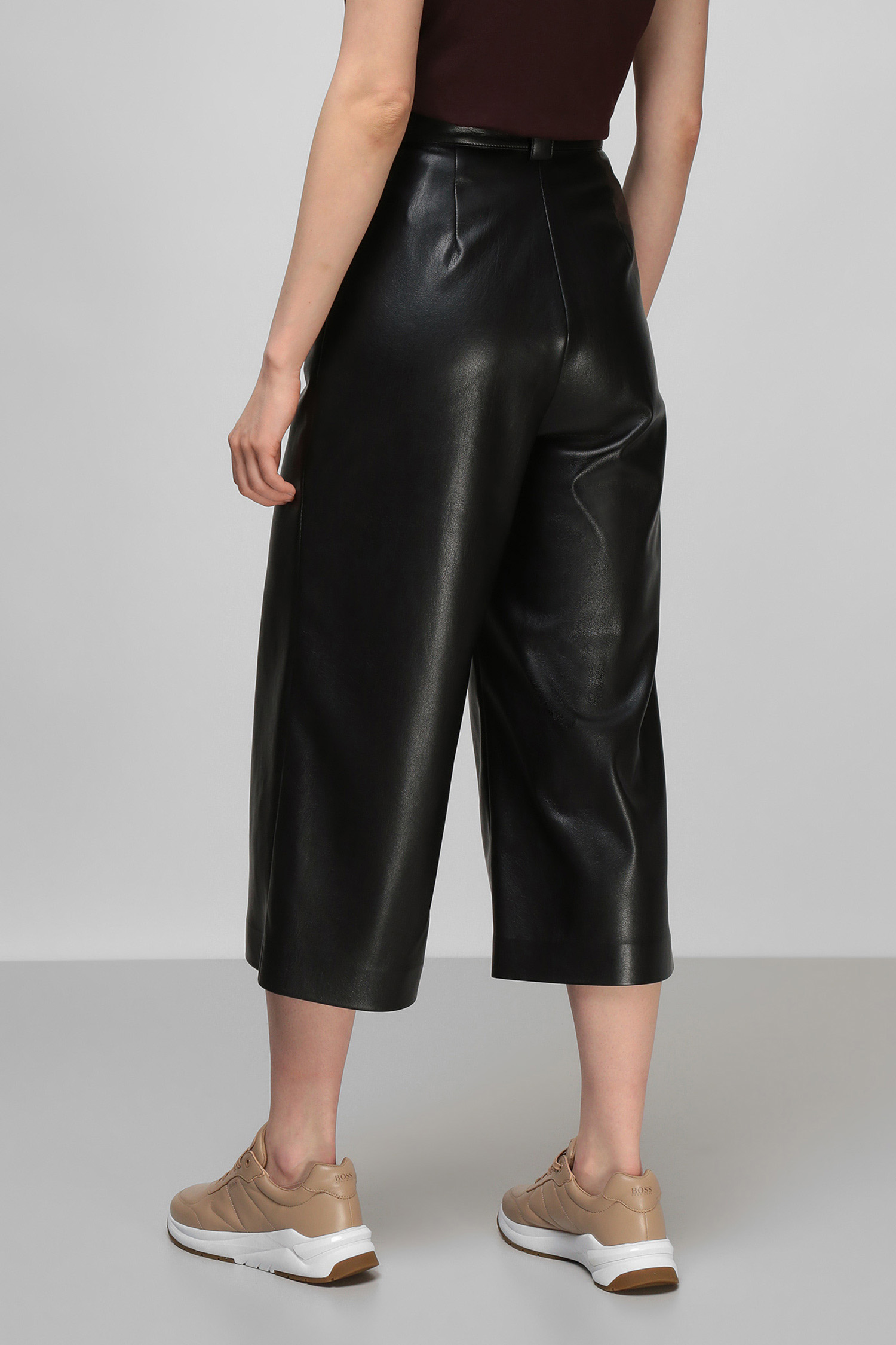 Женские черные кюлоты BOSS 50464322;001