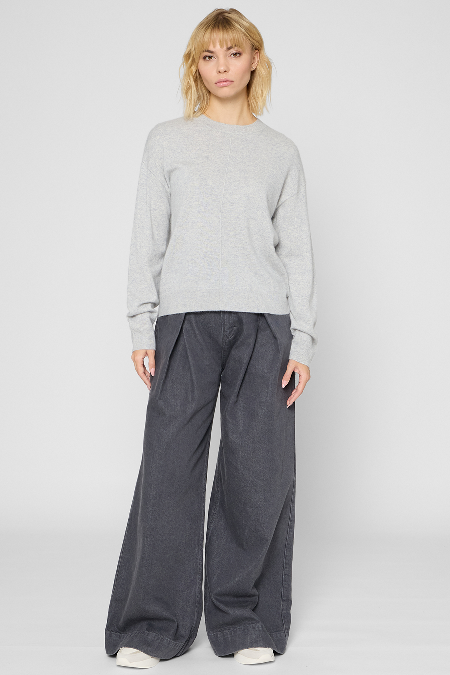 Женский серый кашемировый джемпер BOSS 50547883;058