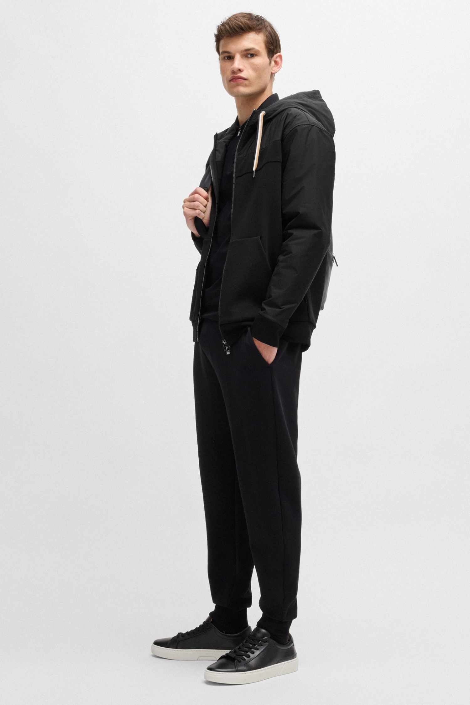 Мужская черная кофта на молнии BOSS 50524342;001