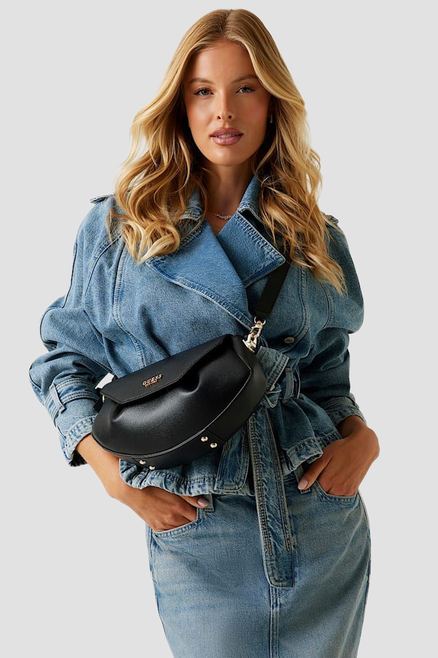 Женская черная сумка Guess HWBG78.98200;BLA