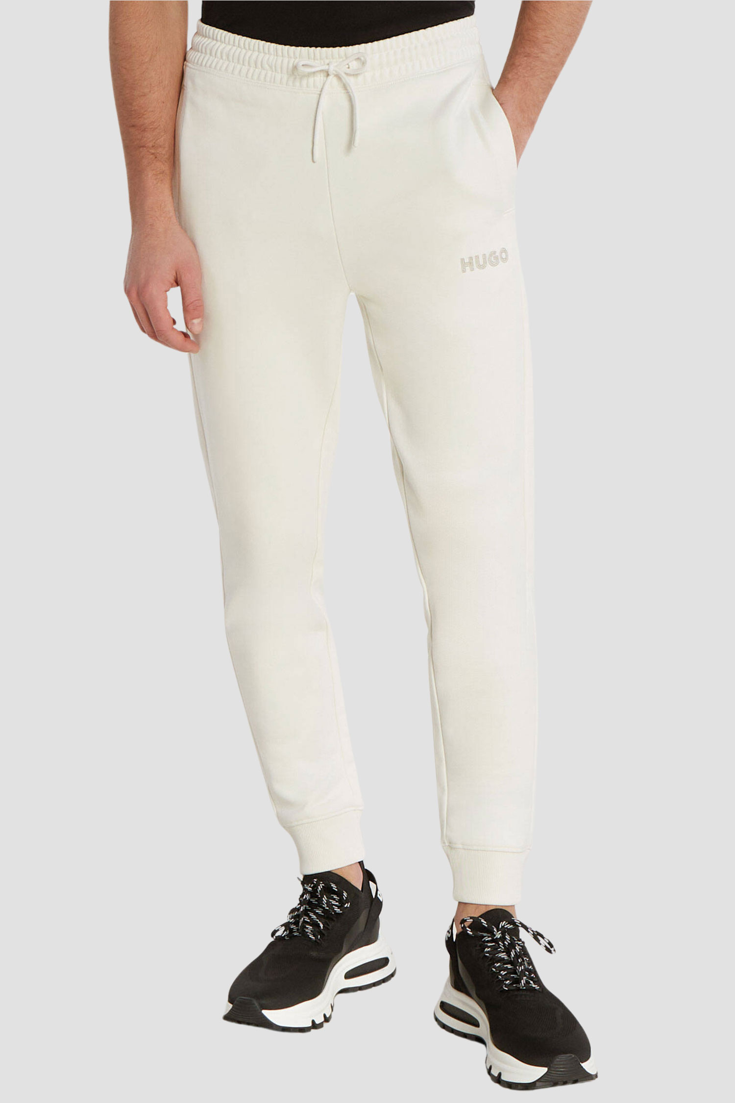 Чоловічі білі спортивні штани HUGO 50509965;121