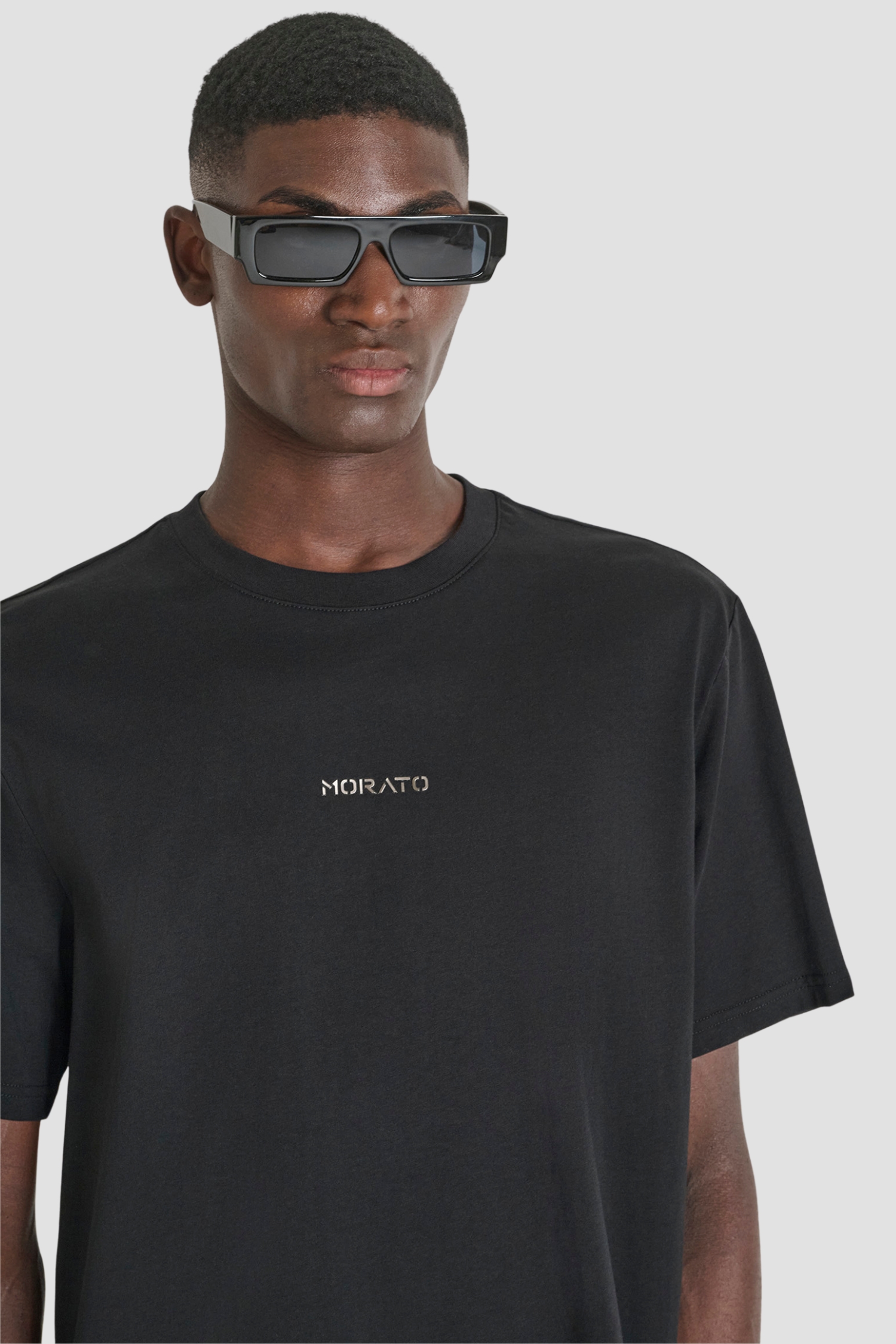 Мужская черная футболка Antony Morato MMKS02560.FA100240;9000