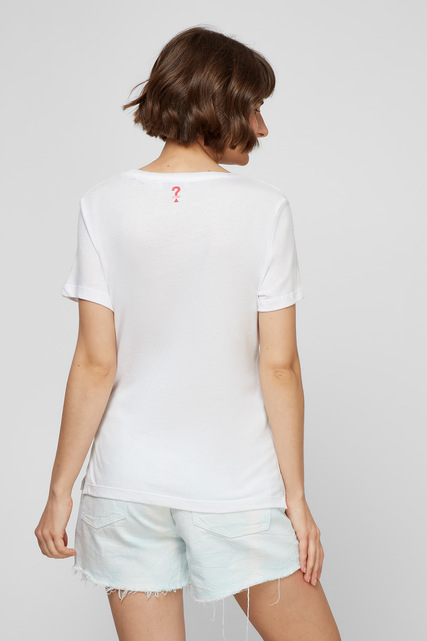 Женская белая футболка Guess W1GI49.K46D0;TWHT