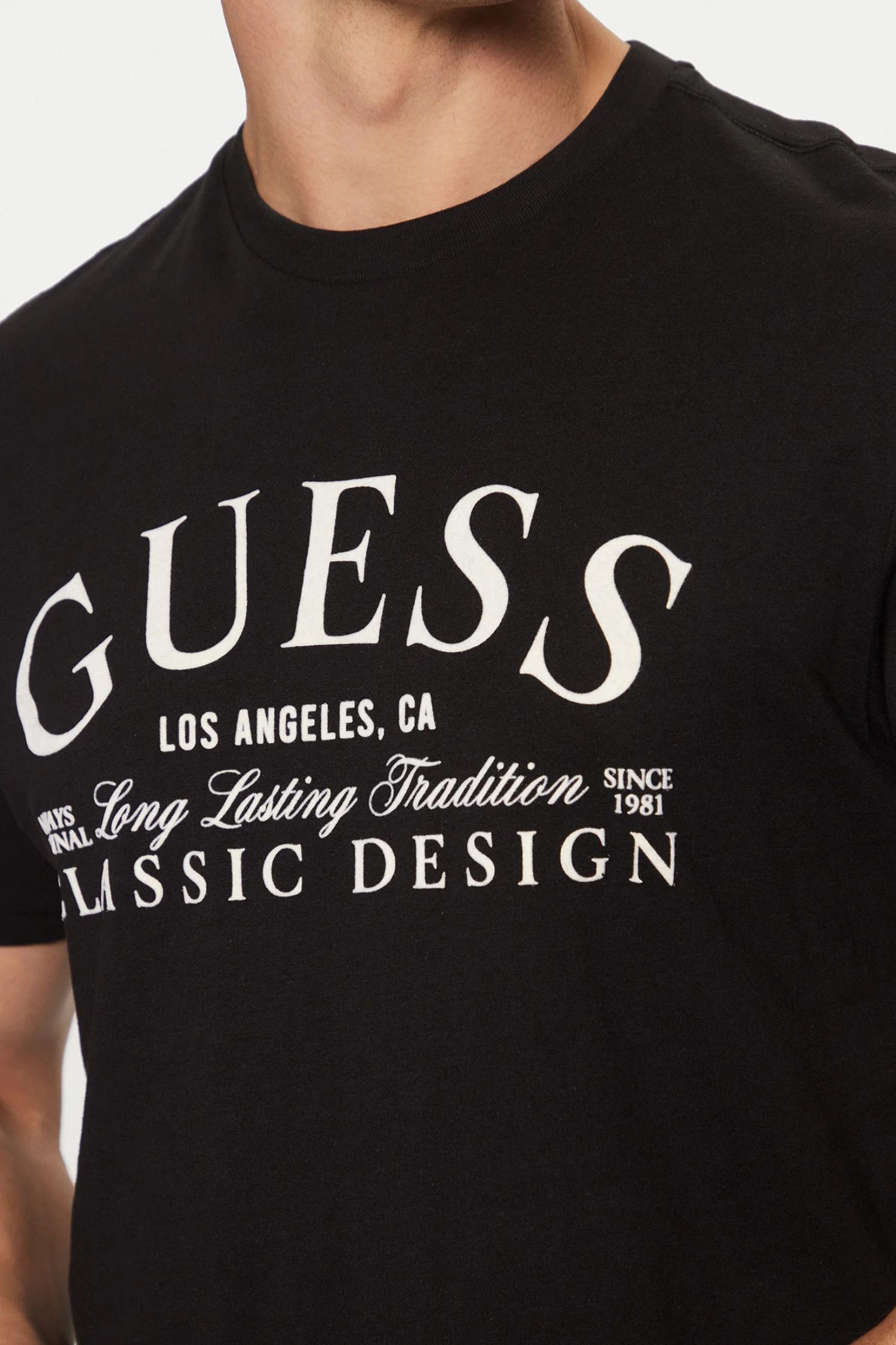 Мужская черная футболка Guess M5RI43.K9RM1;JBLK