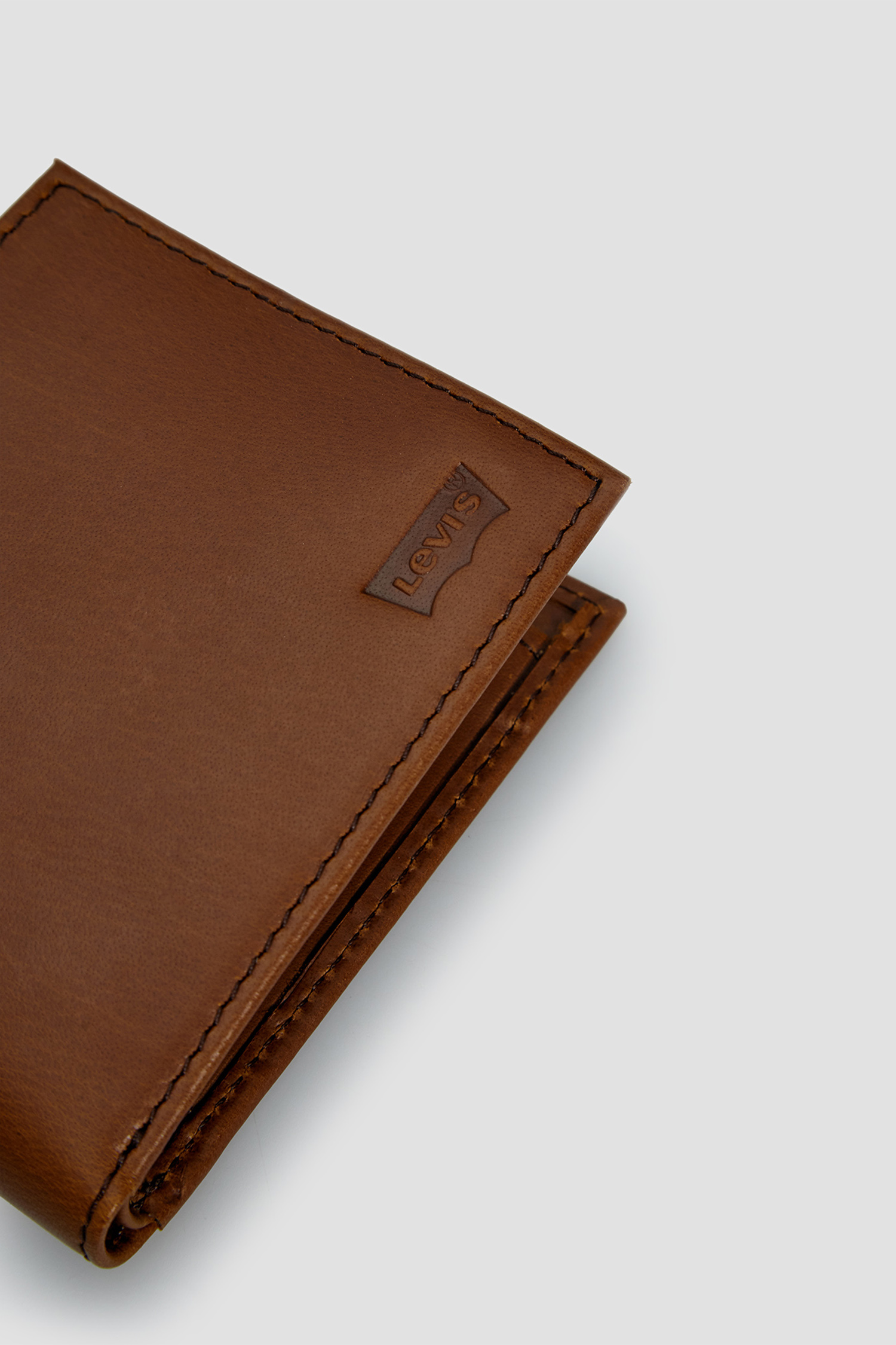 Коричневый кожаный кошелек Levi’s® 233297;4.26
