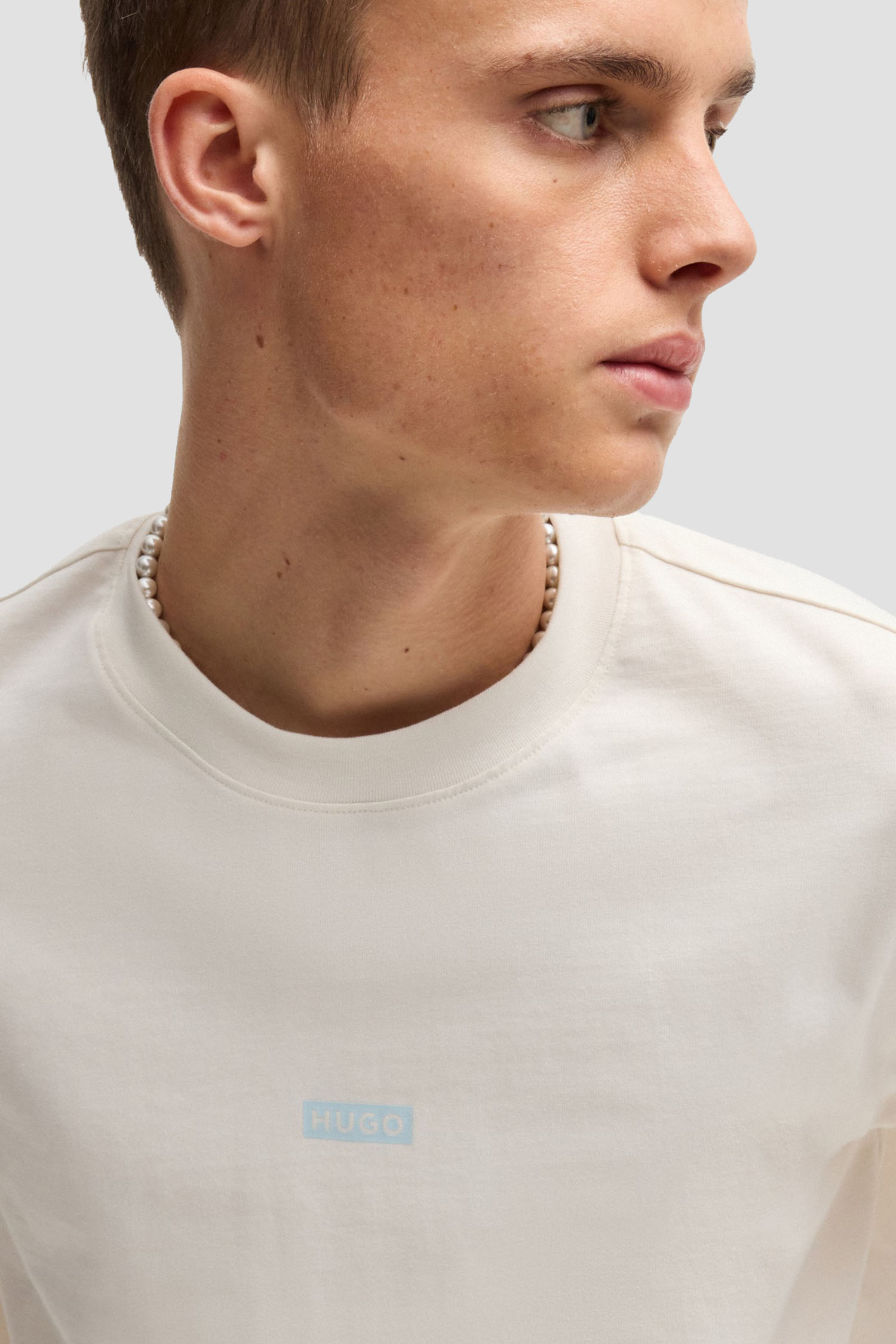 Мужская белая футболка HUGO BLUE 50509776;124