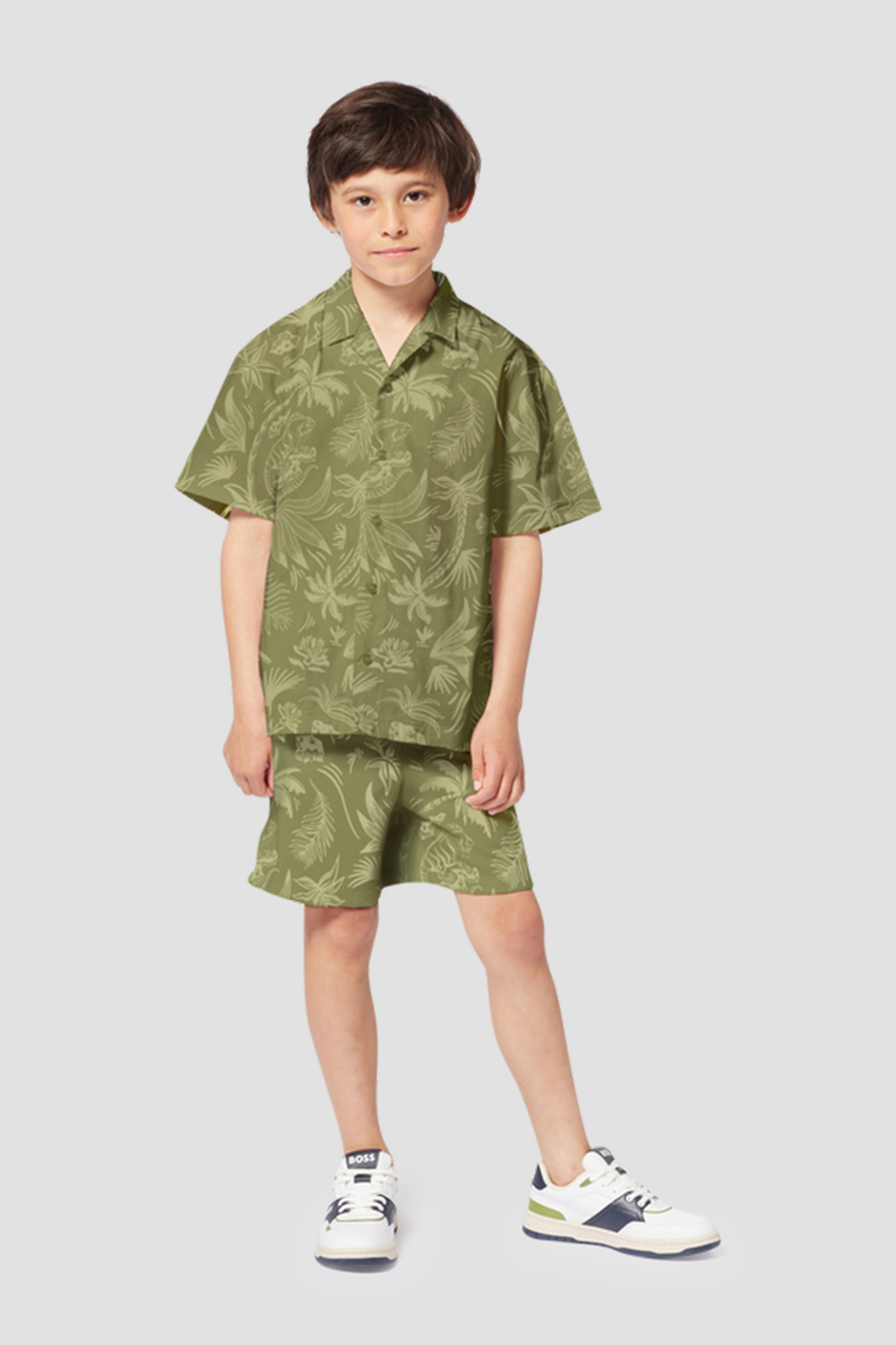 Детские зеленые шорты с узором BOSS kids J51987;673